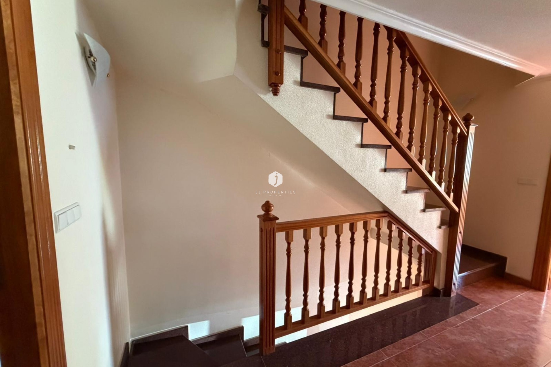 Resale - Chalet -
Guardamar del Segura - Pueblo