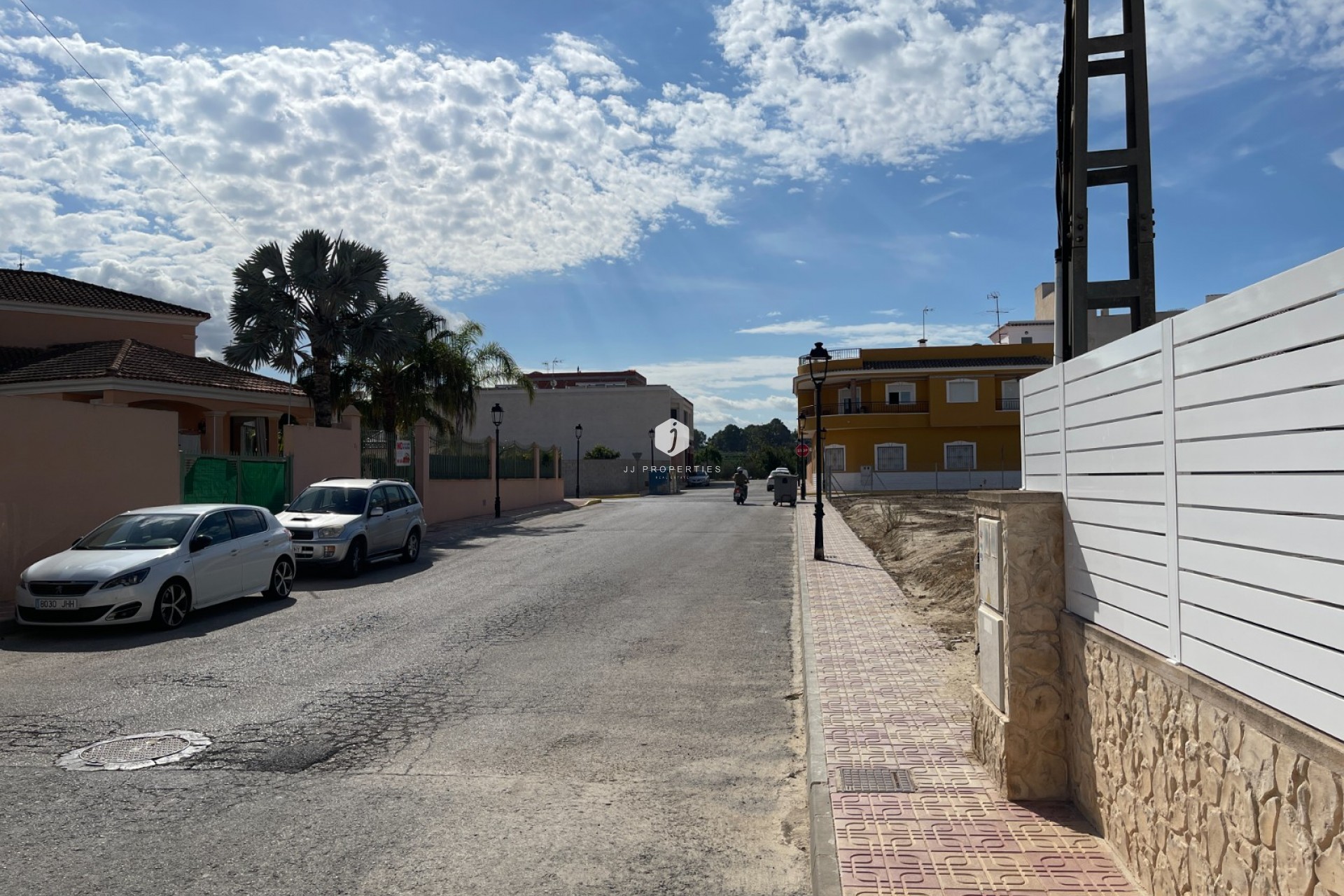 Resale - Chalet -
Jacarilla - Inland