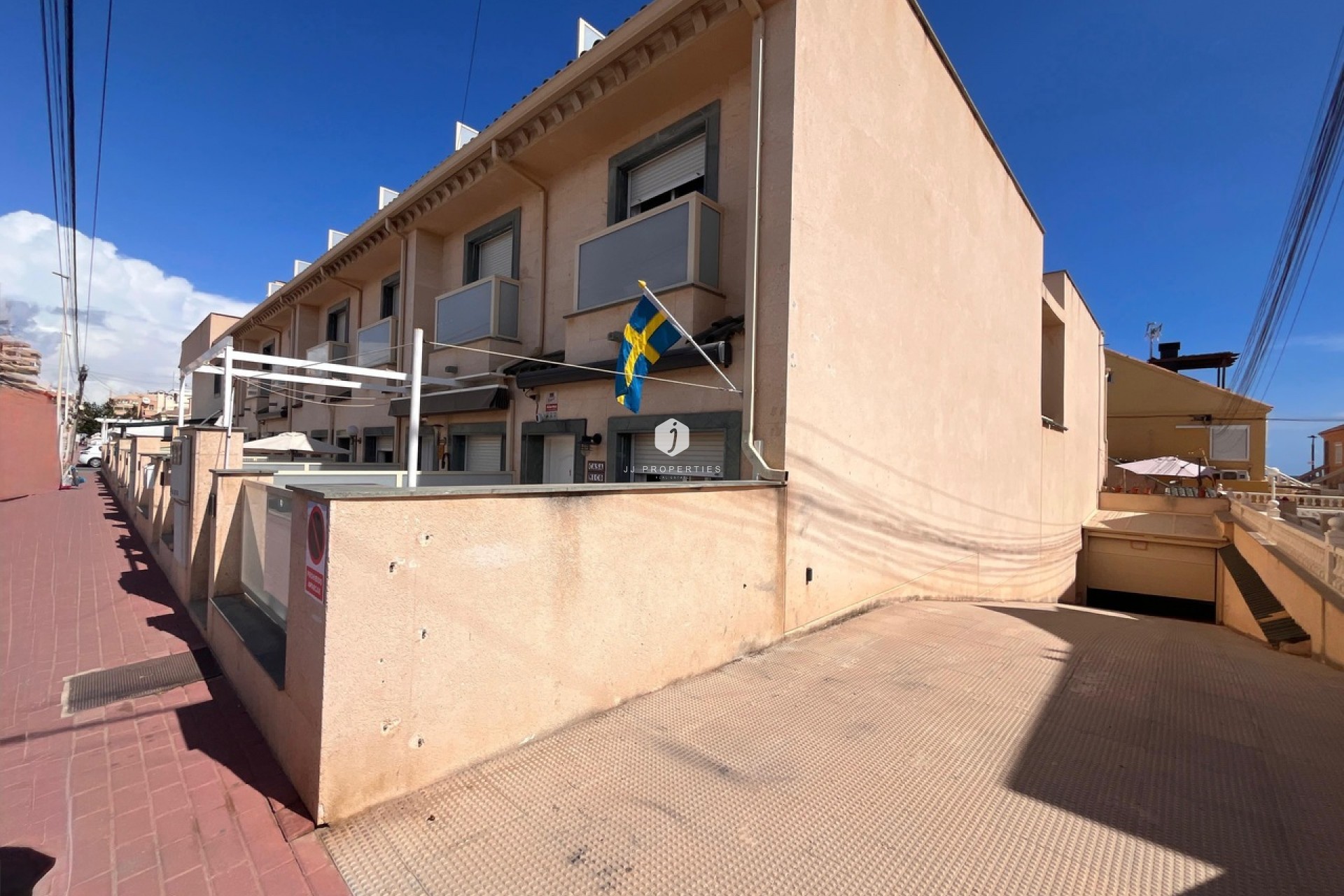 Resale - Chalet -
La Mata - Costa Blanca