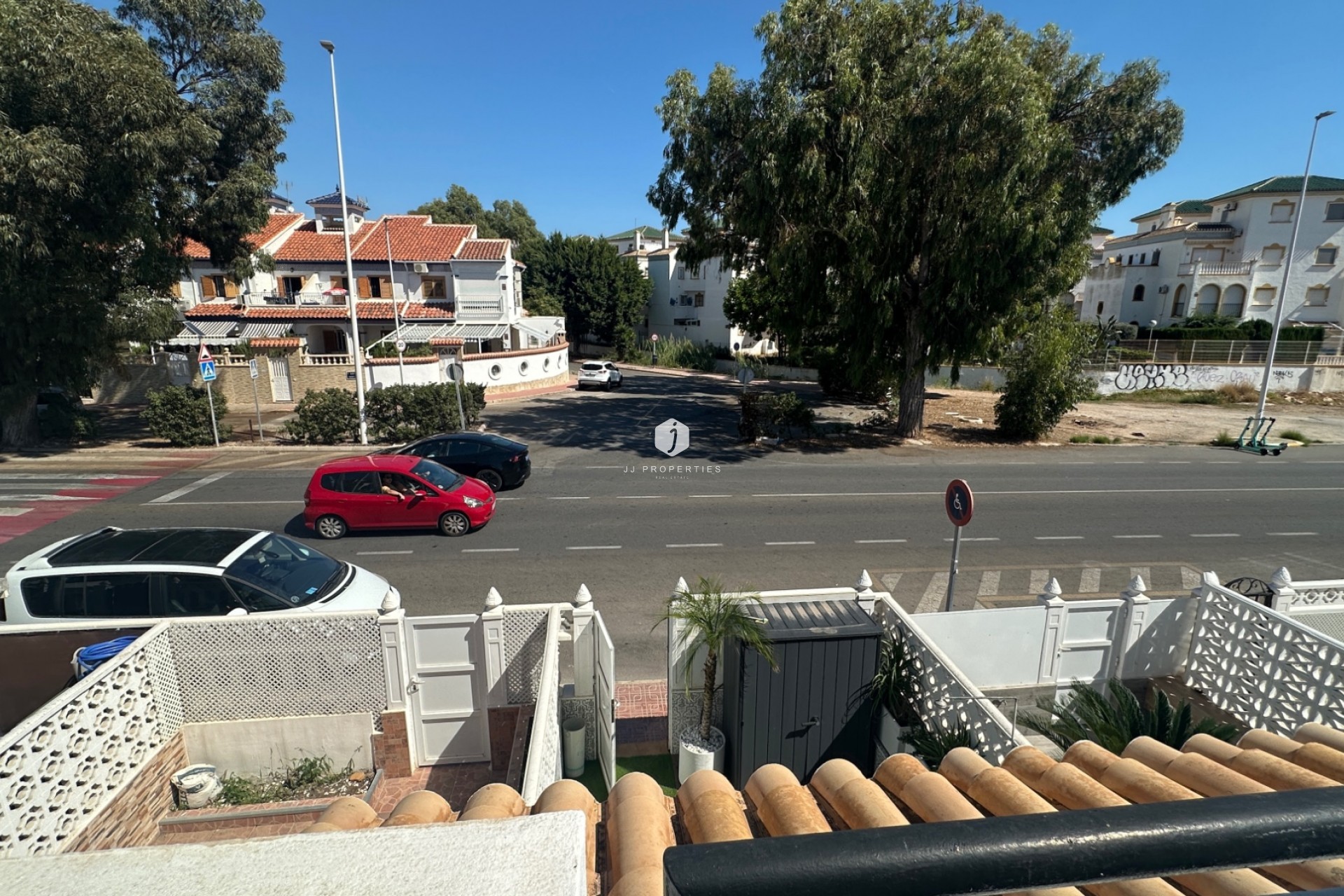 Resale - Chalet -
La Mata - Costa Blanca