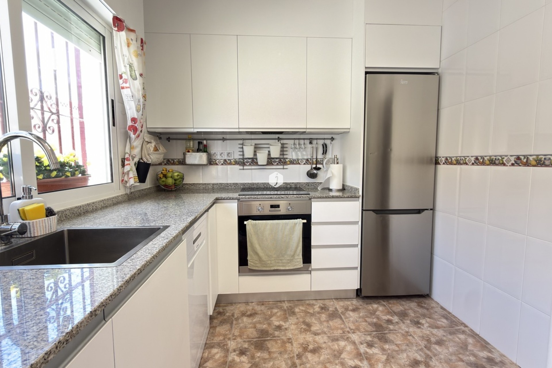 Resale - Chalet -
La Zenia - Costa Blanca