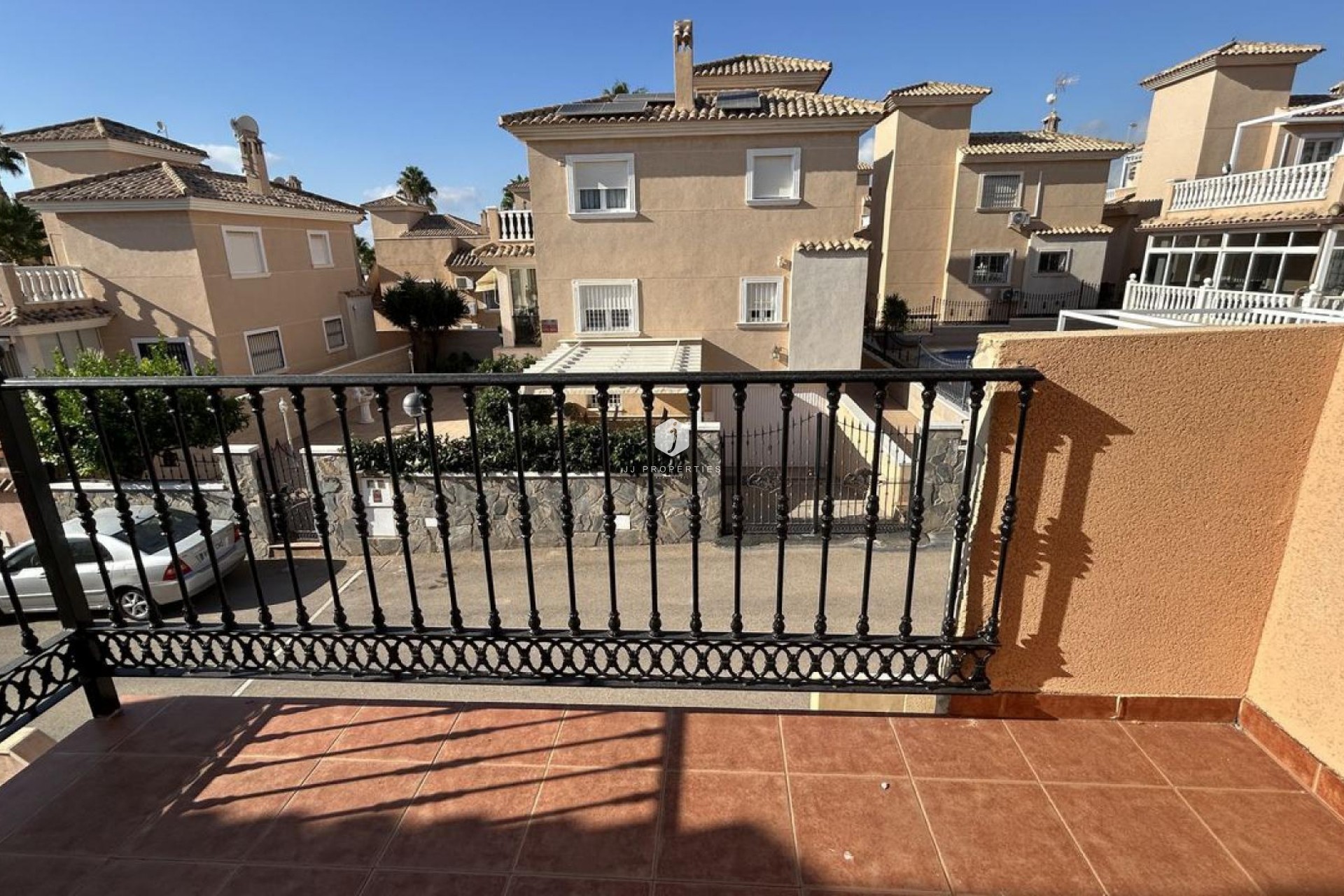 Resale - Chalet -
Los Altos - Costa Blanca