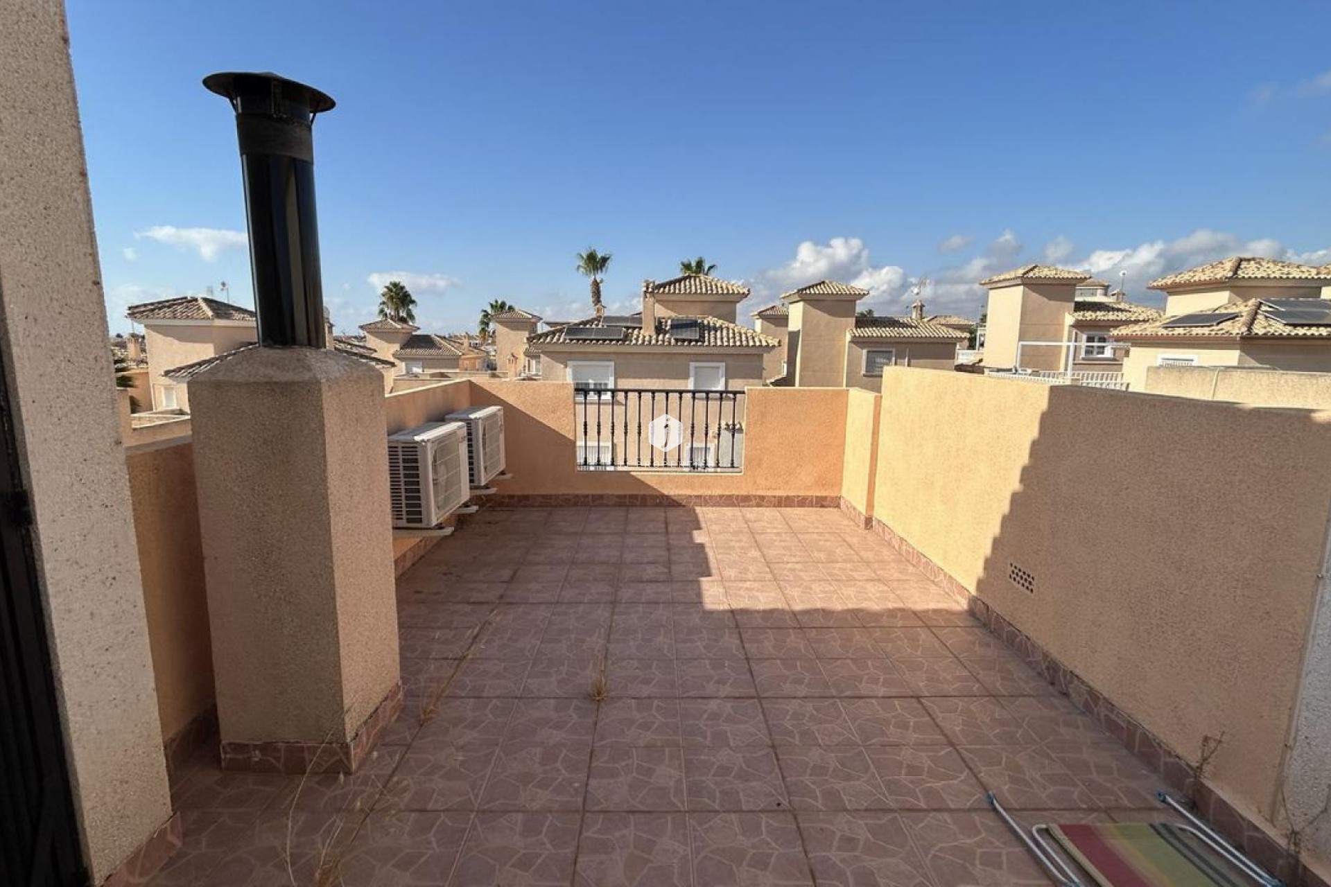 Resale - Chalet -
Los Altos - Costa Blanca