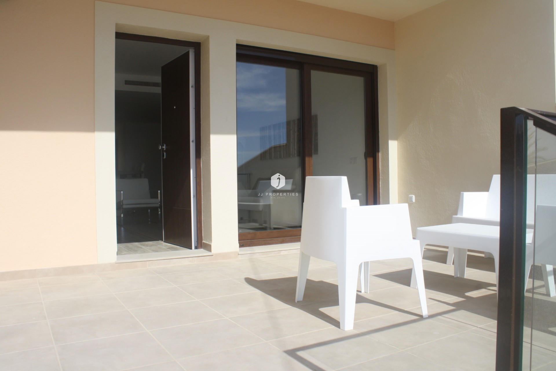 Resale - Chalet -
Los Altos - Costa Blanca