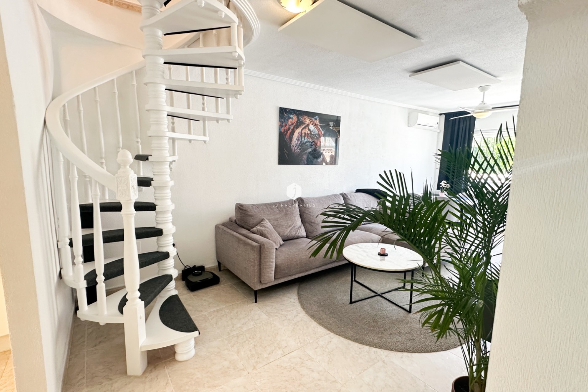 Resale - Chalet -
Los Altos - Costa Blanca