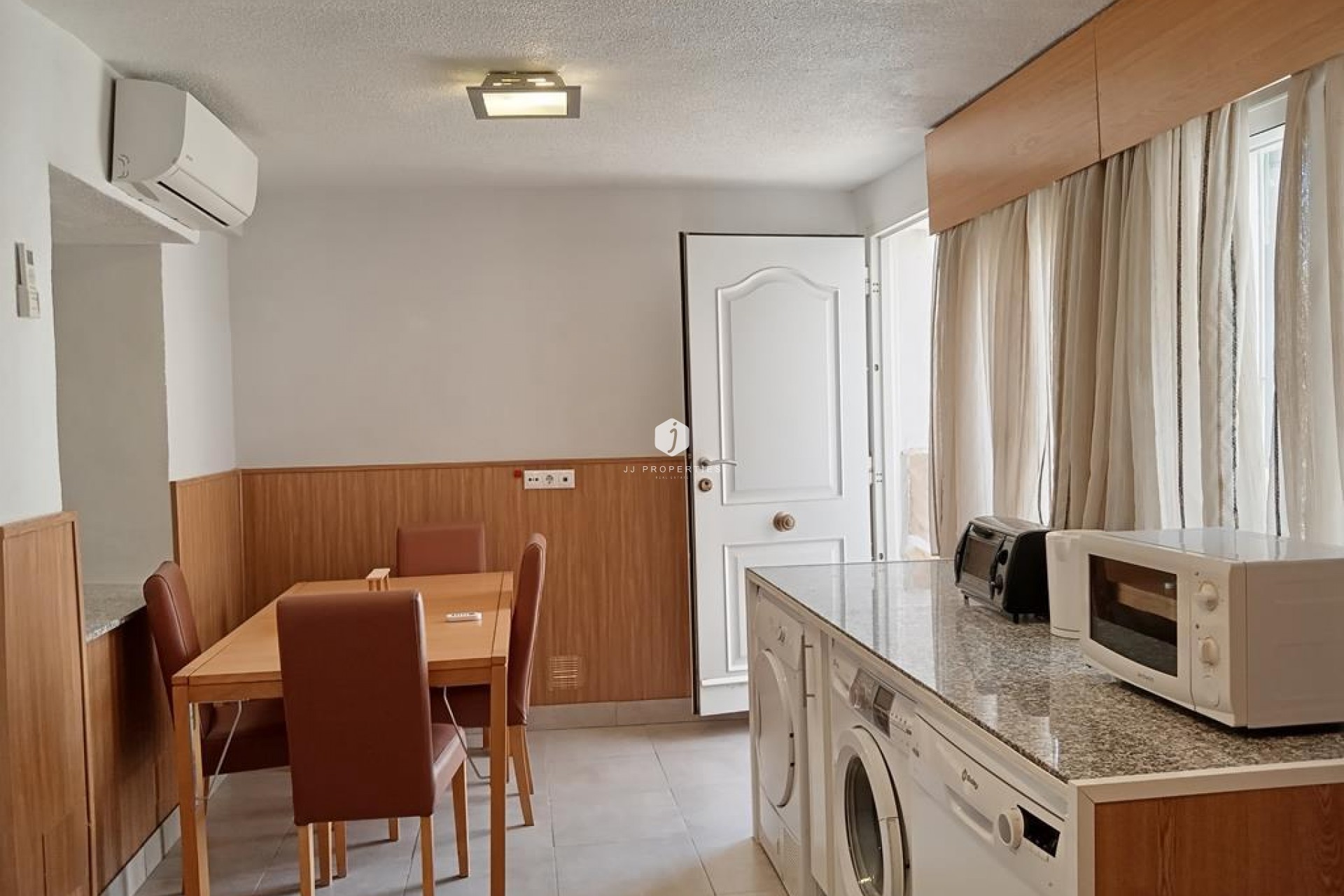 Resale - Chalet -
Los Montesinos - PUEBLO CENTRO