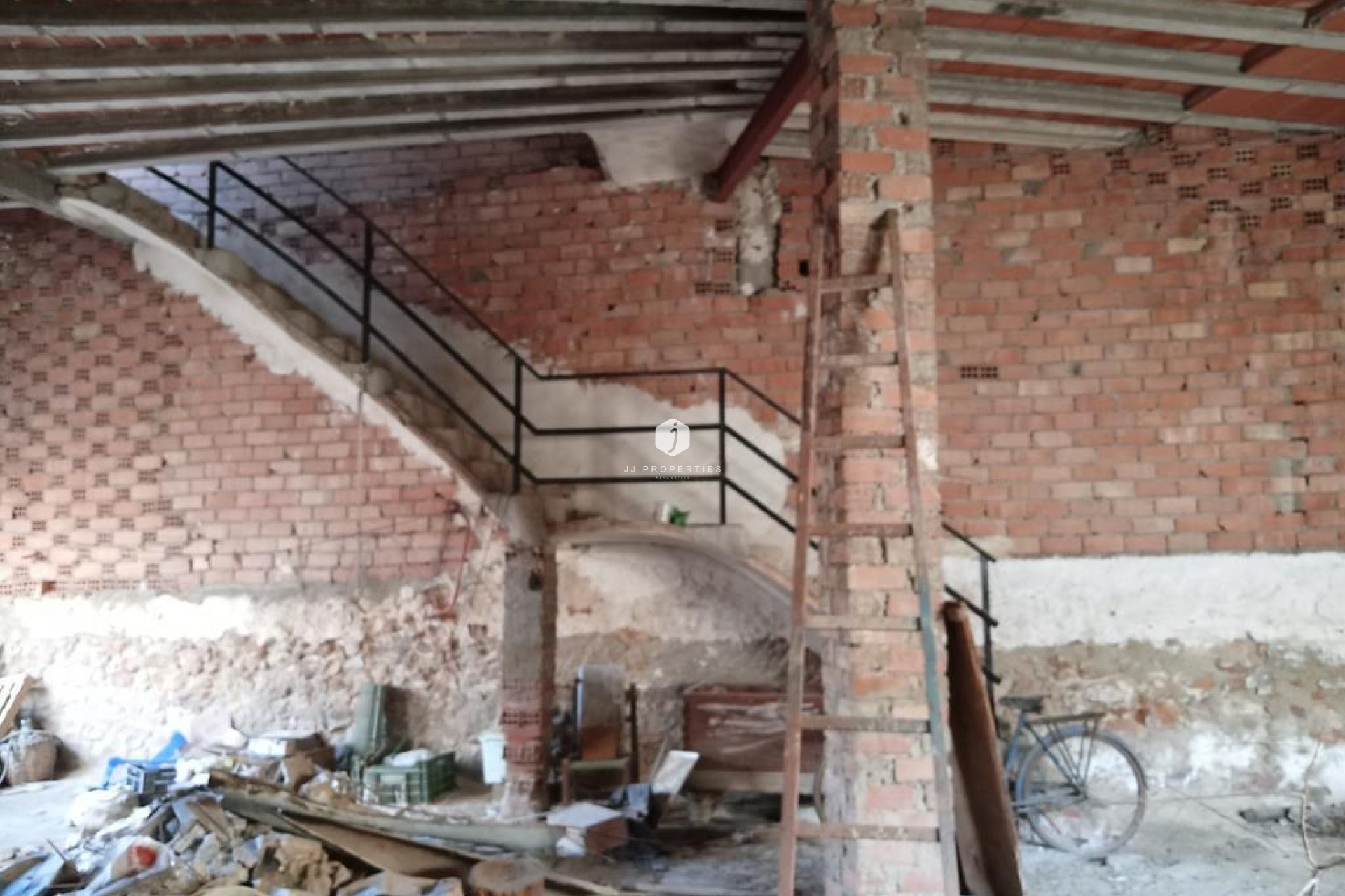 Resale - Chalet -
Los Montesinos