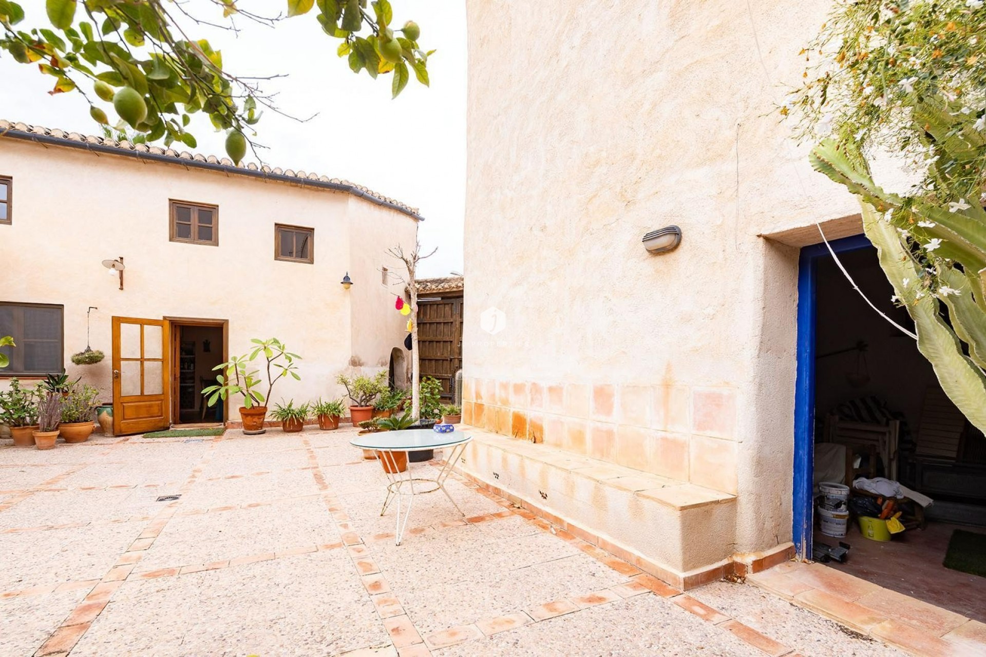 Resale - Chalet -
Murcia