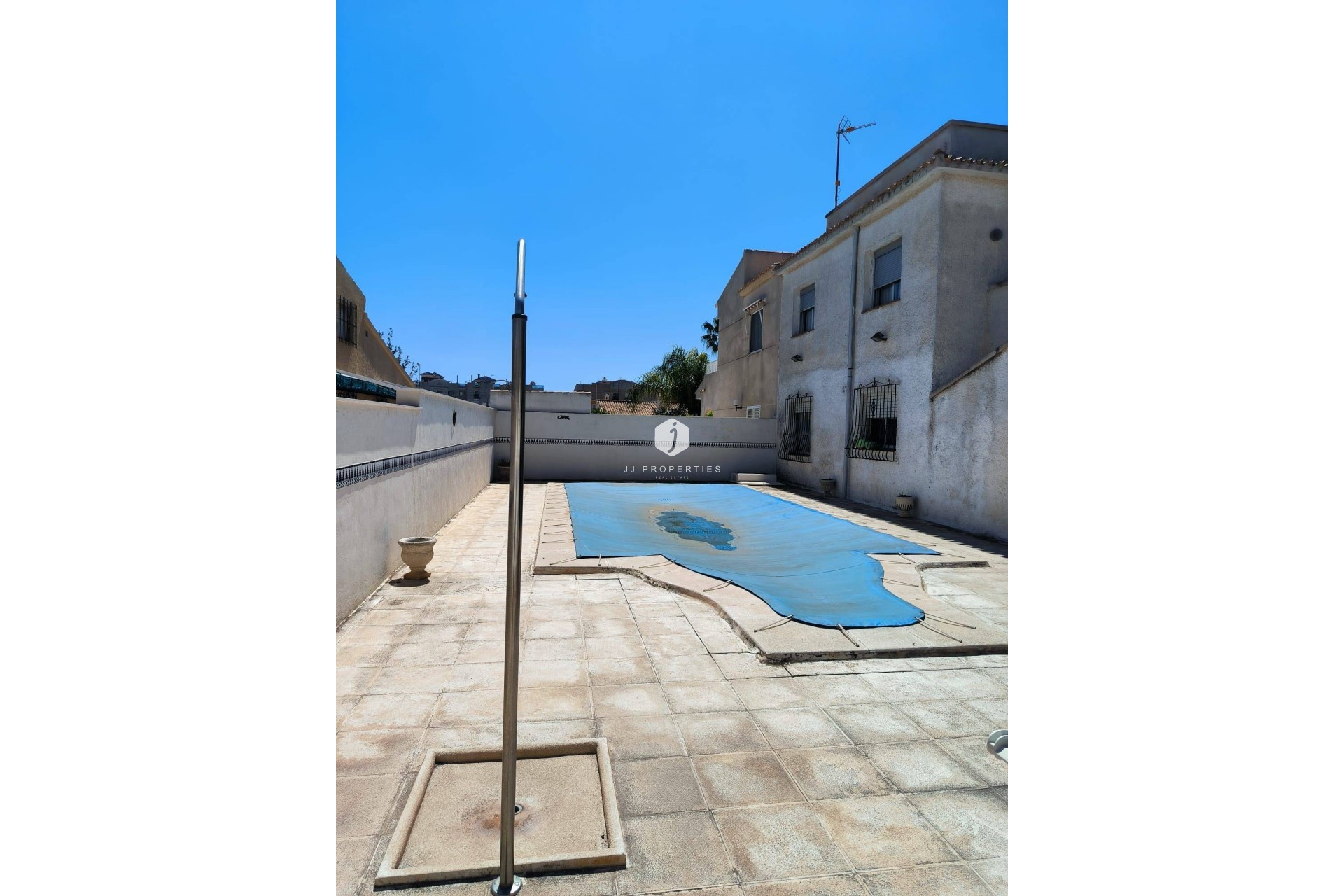 Resale - Chalet -
Orihuela Costa - Cabo Roig