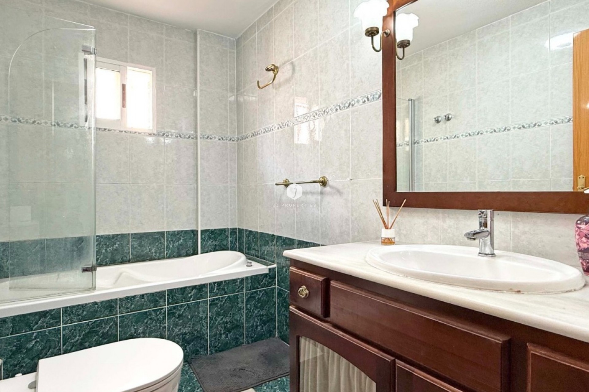 Resale - Chalet -
Orihuela Costa - Costa Blanca