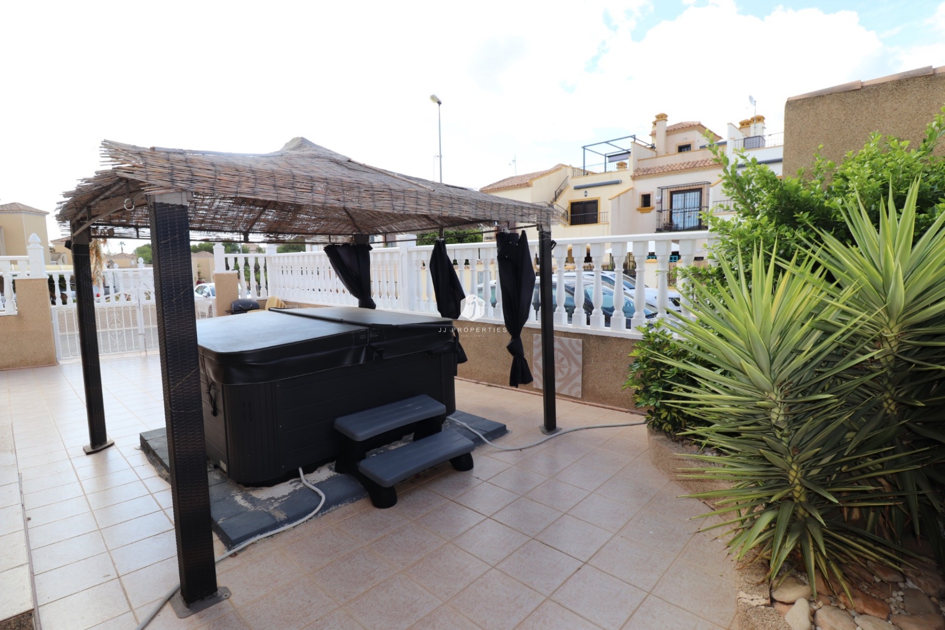 Resale - Chalet -
Orihuela Costa - Costa Blanca
