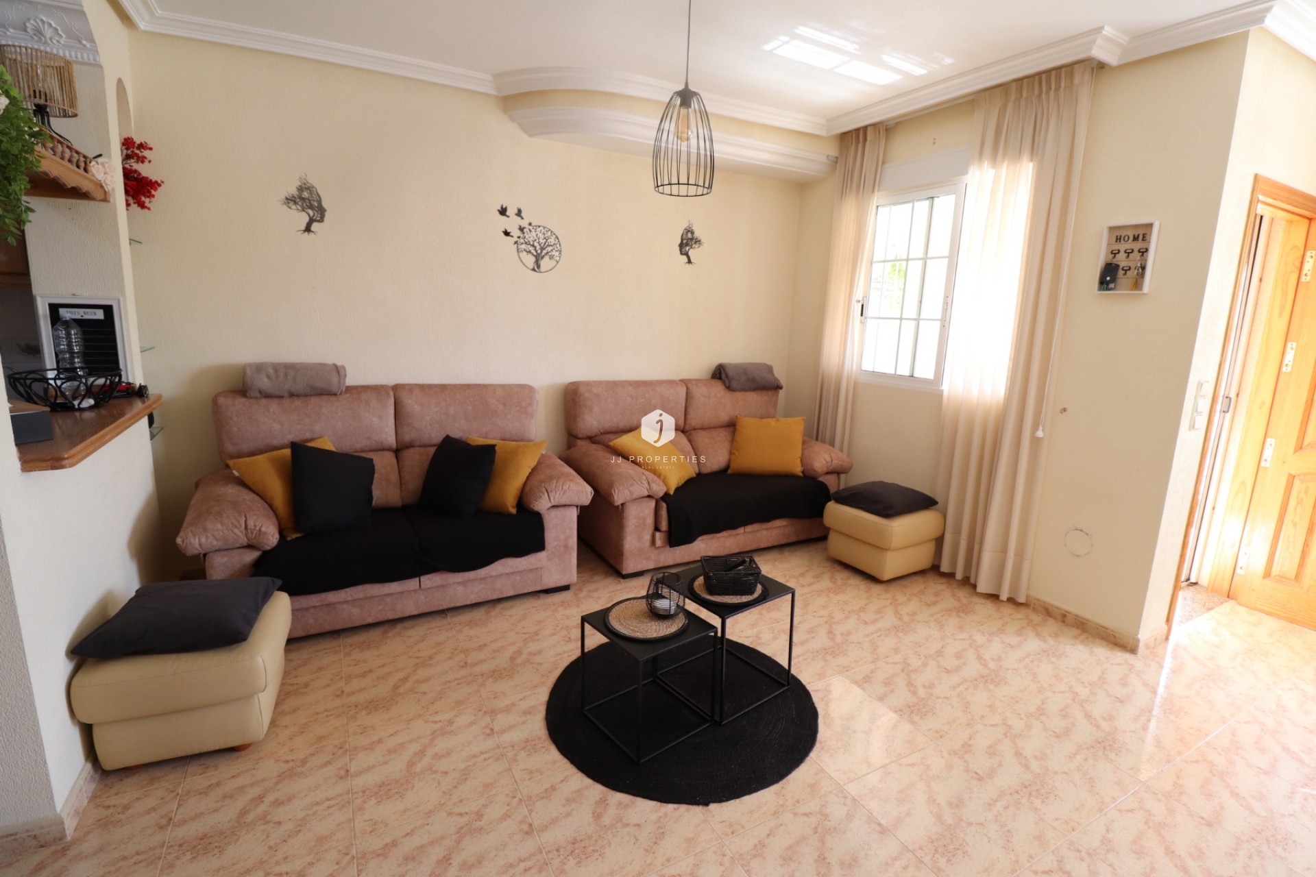 Resale - Chalet -
Orihuela Costa - Costa Blanca