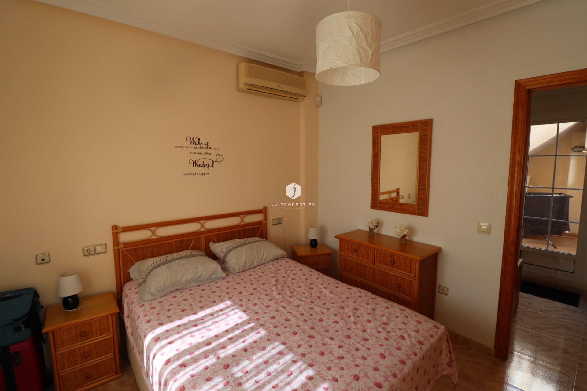 Resale - Chalet -
Orihuela Costa - Costa Blanca