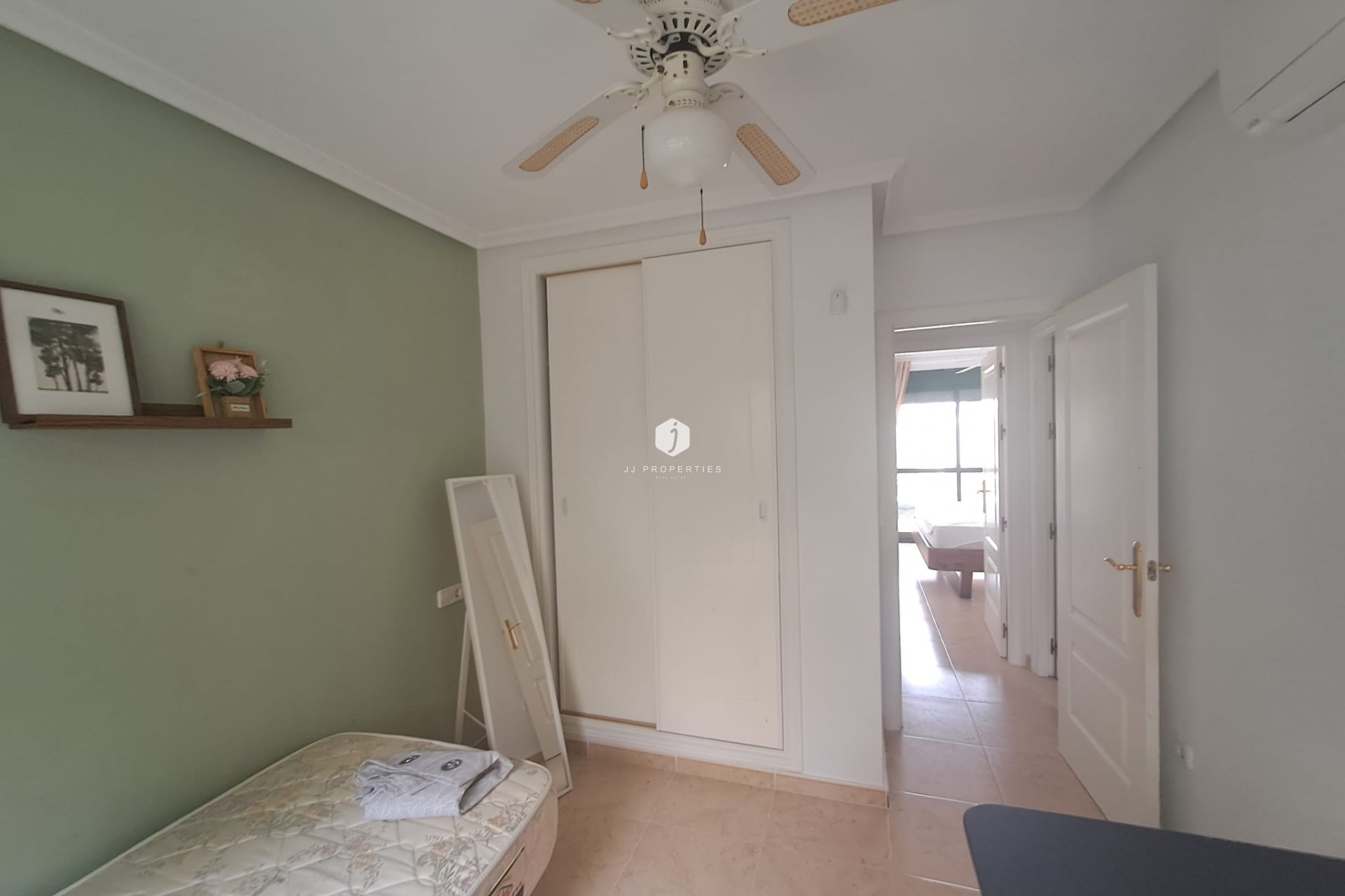 Resale - Chalet -
Orihuela Costa - Costa Blanca