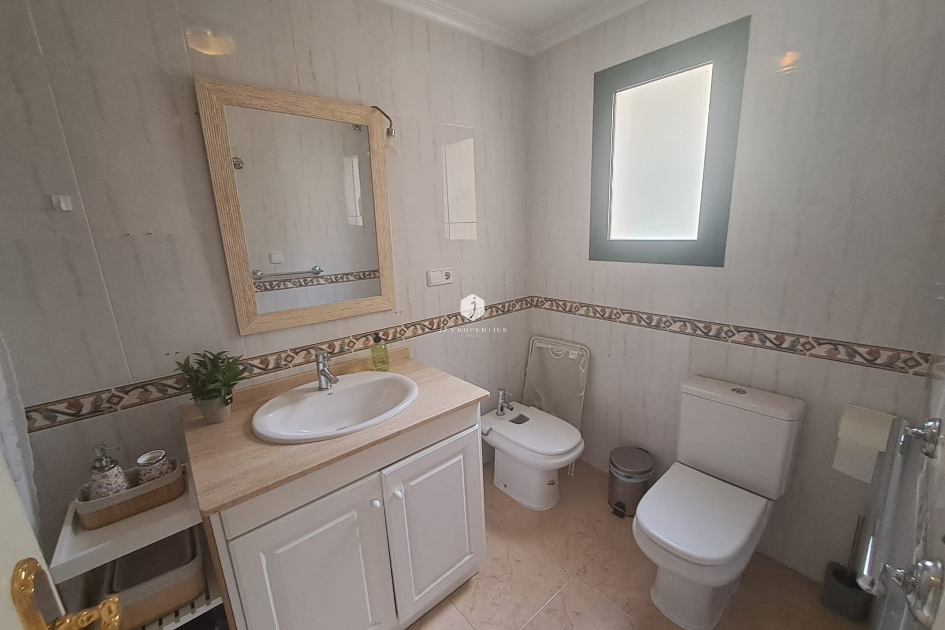 Resale - Chalet -
Orihuela Costa - Costa Blanca