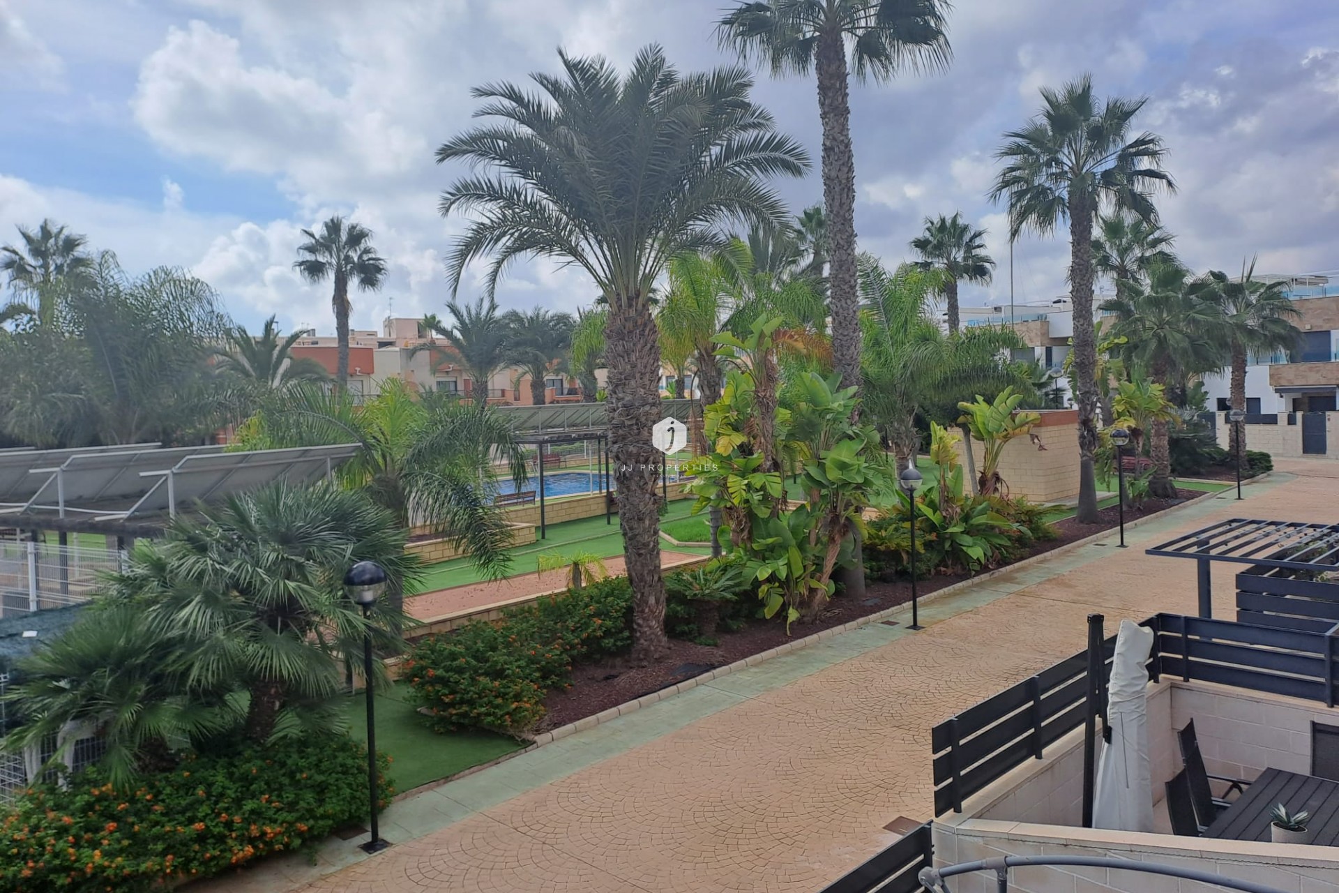 Resale - Chalet -
Orihuela Costa - Costa Blanca