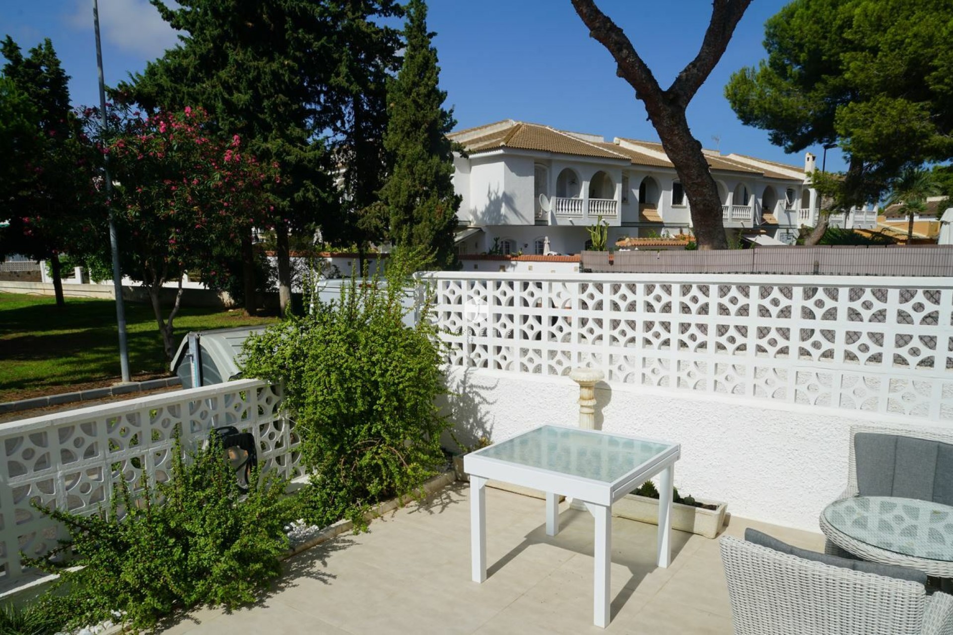 Resale - Chalet -
Orihuela Costa - Costa Blanca