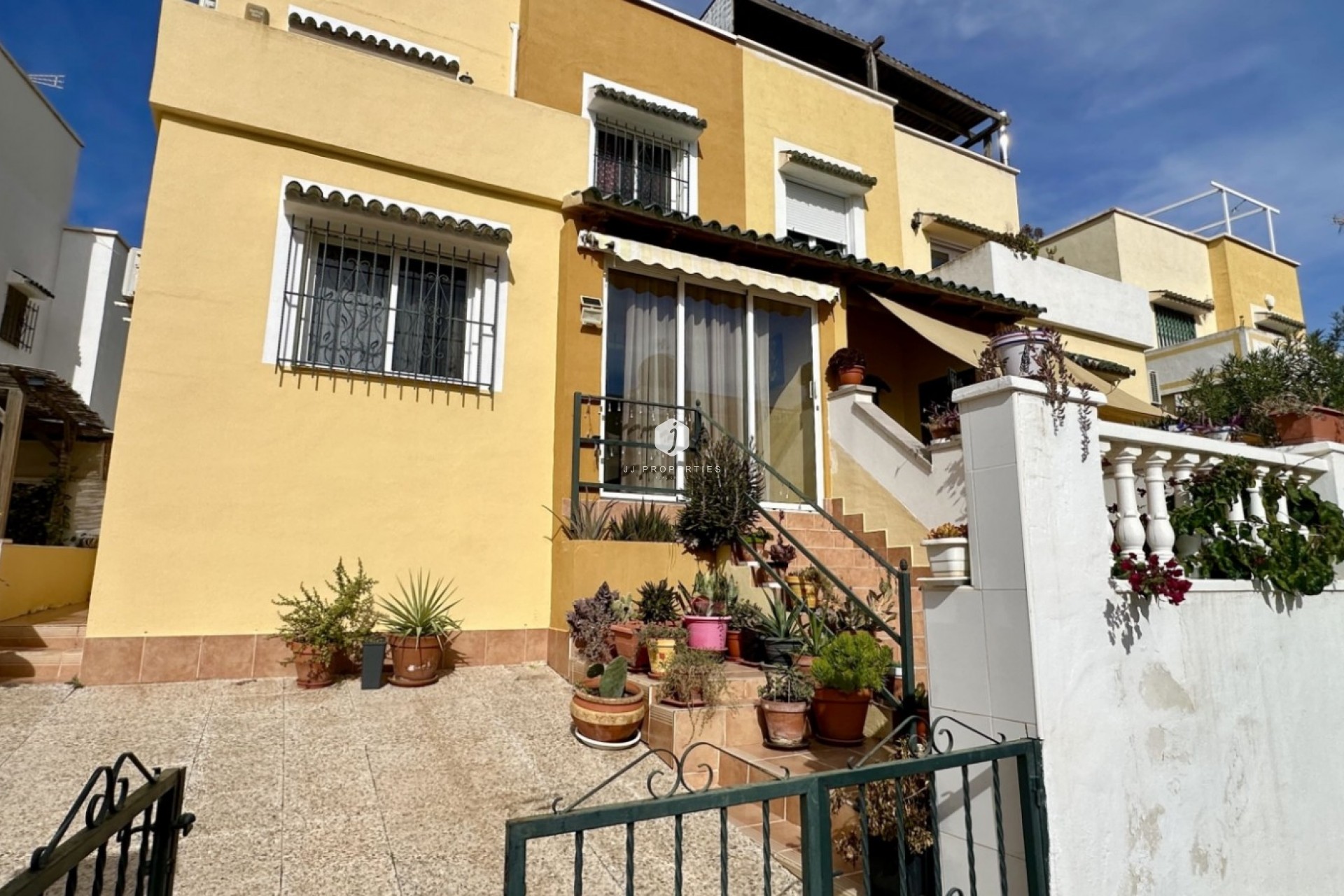 Resale - Chalet -
Orihuela Costa - Costa Blanca