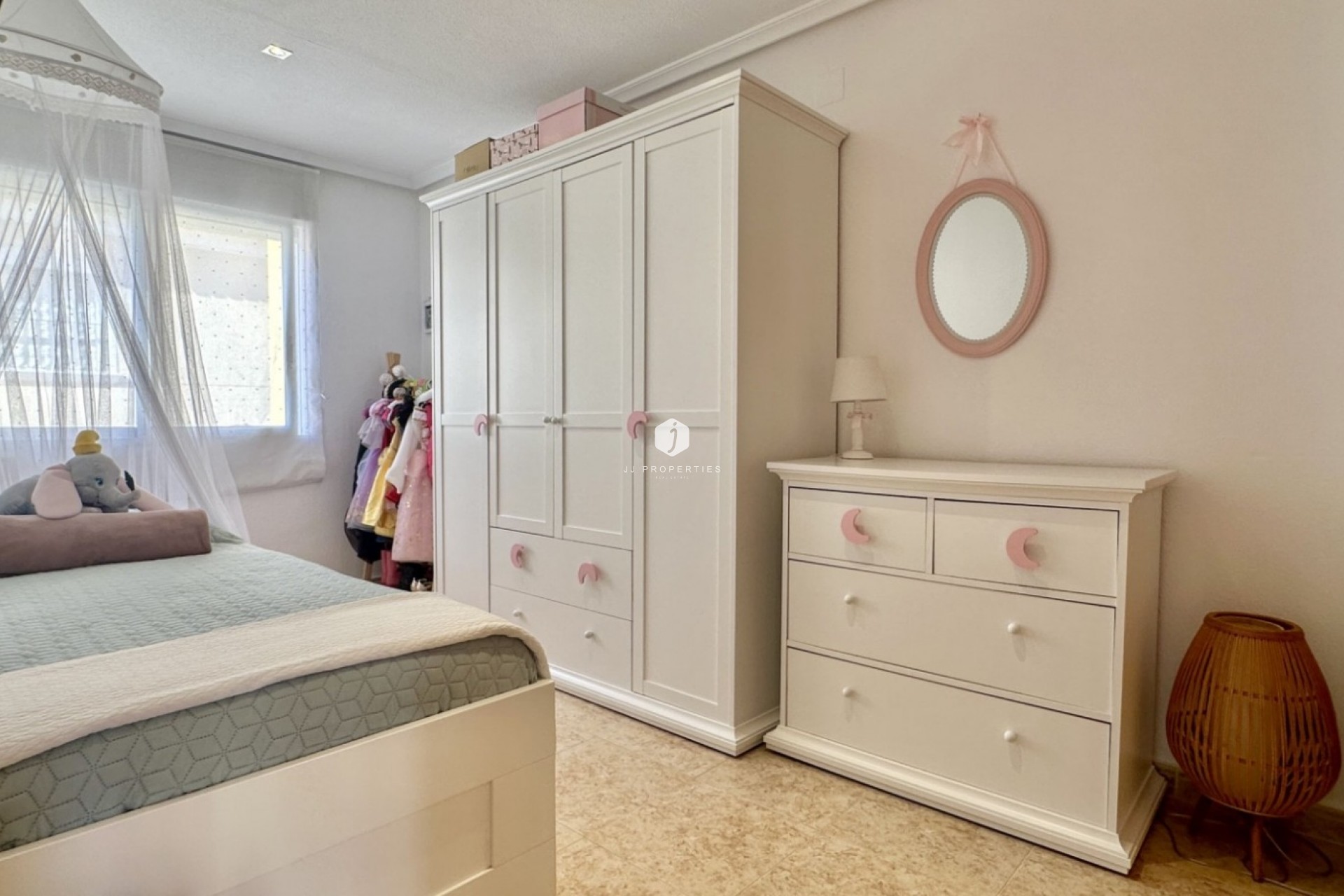 Resale - Chalet -
Orihuela Costa - Costa Blanca