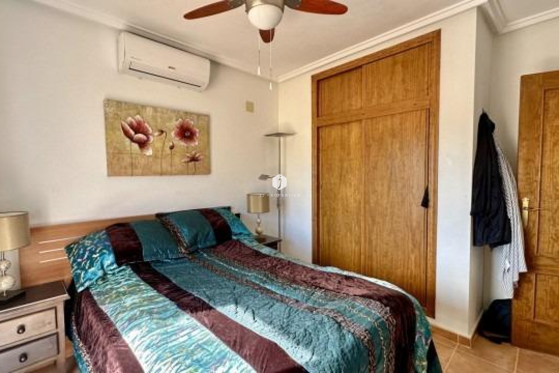 Resale - Chalet -
Orihuela Costa - Costa Blanca