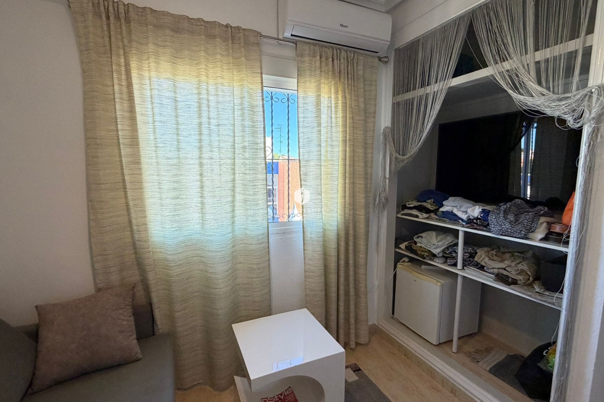 Resale - Chalet -
Orihuela Costa - Costa Blanca