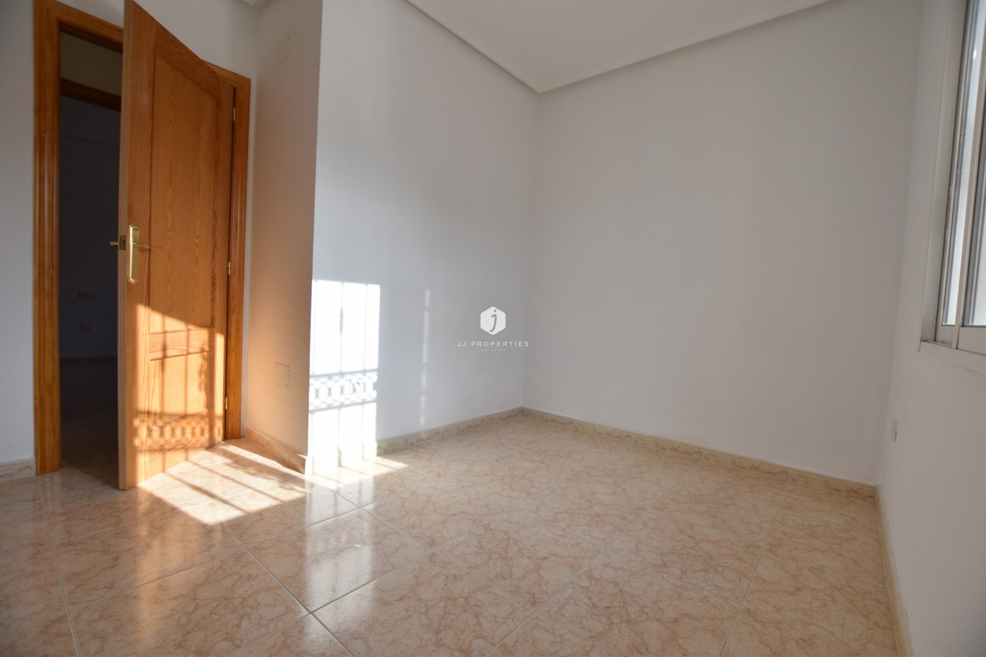 Resale - Chalet -
Orihuela Costa - Costa Blanca