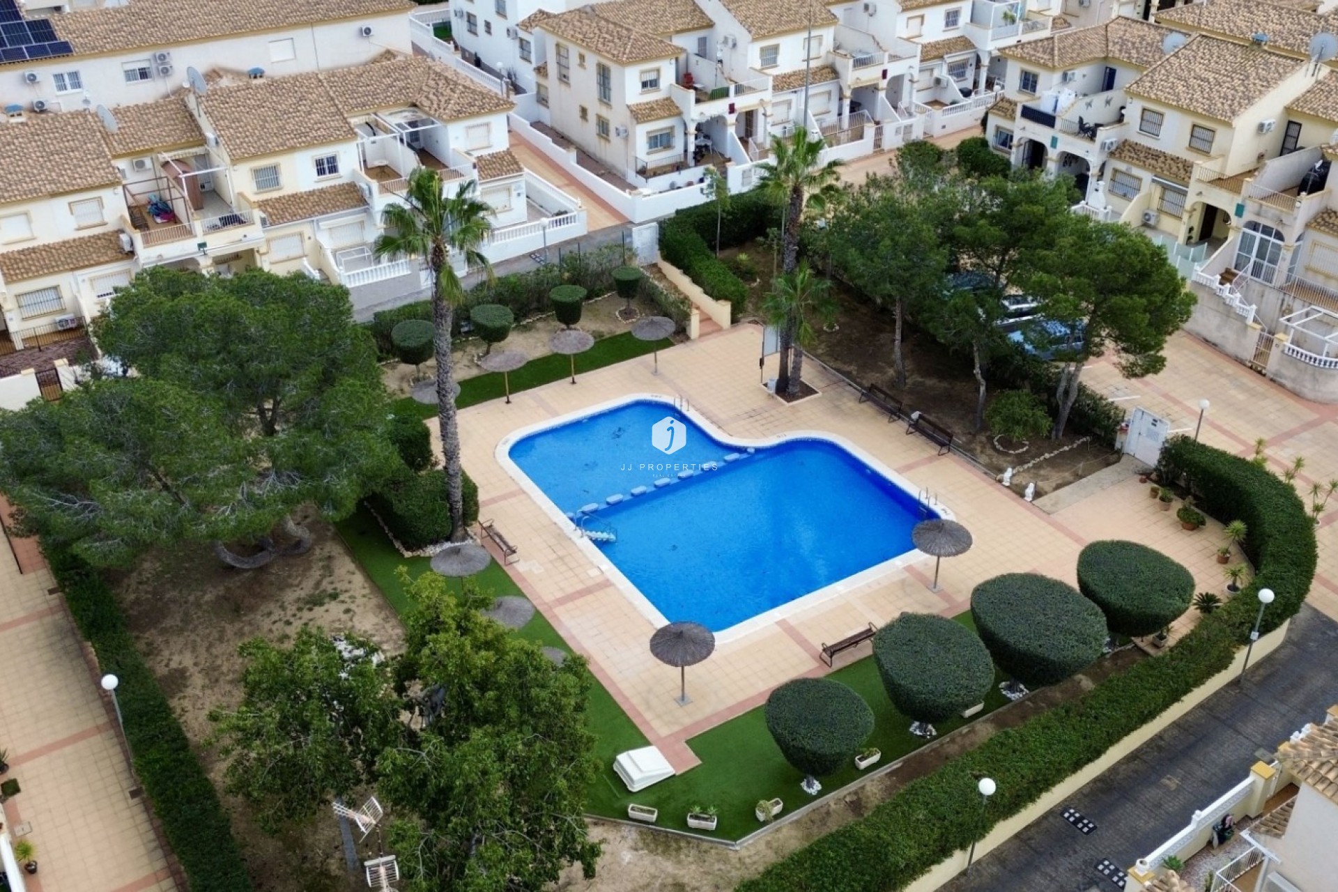 Resale - Chalet -
Orihuela Costa - Costa Blanca
