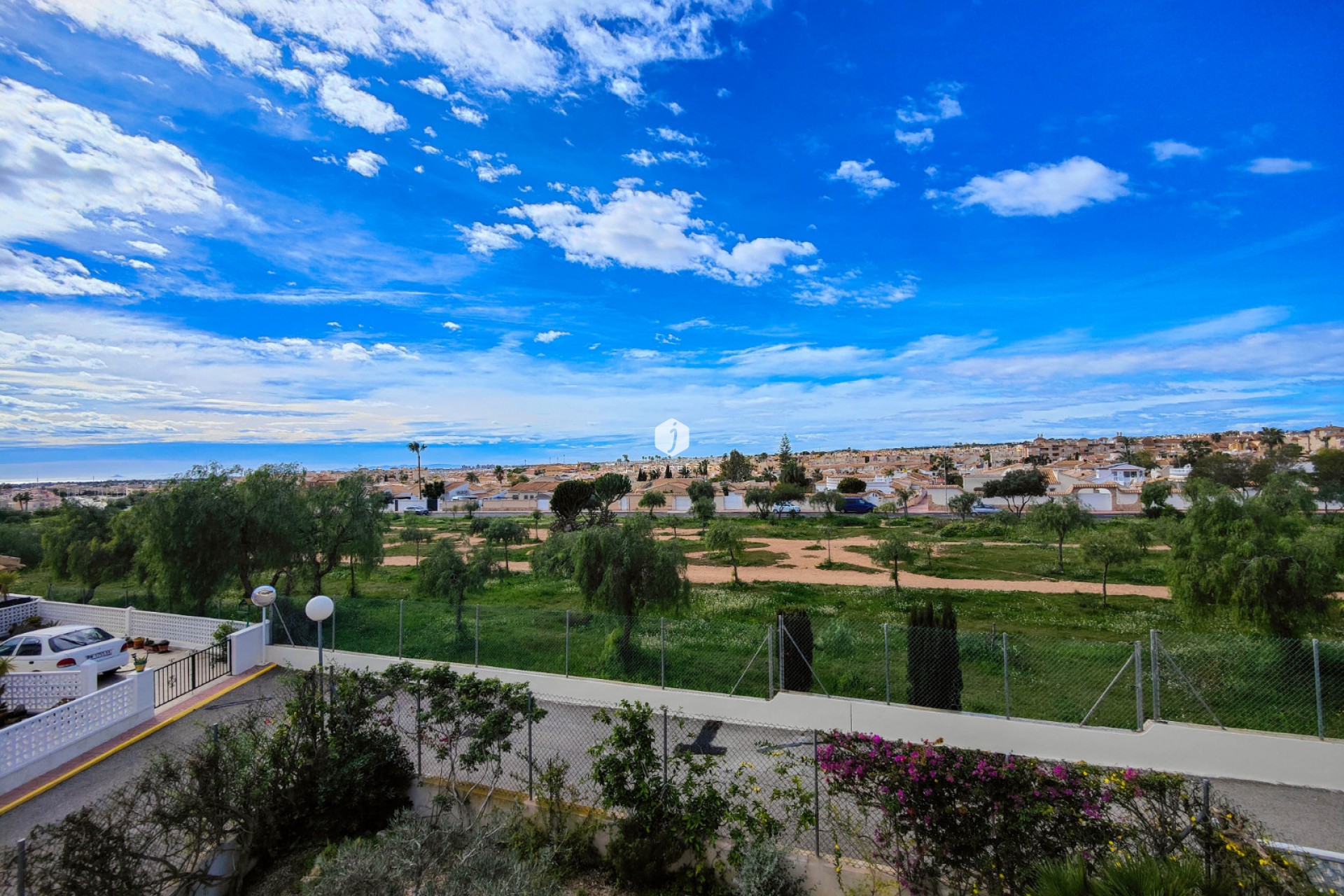 Resale - Chalet -
Orihuela Costa - Costa Blanca