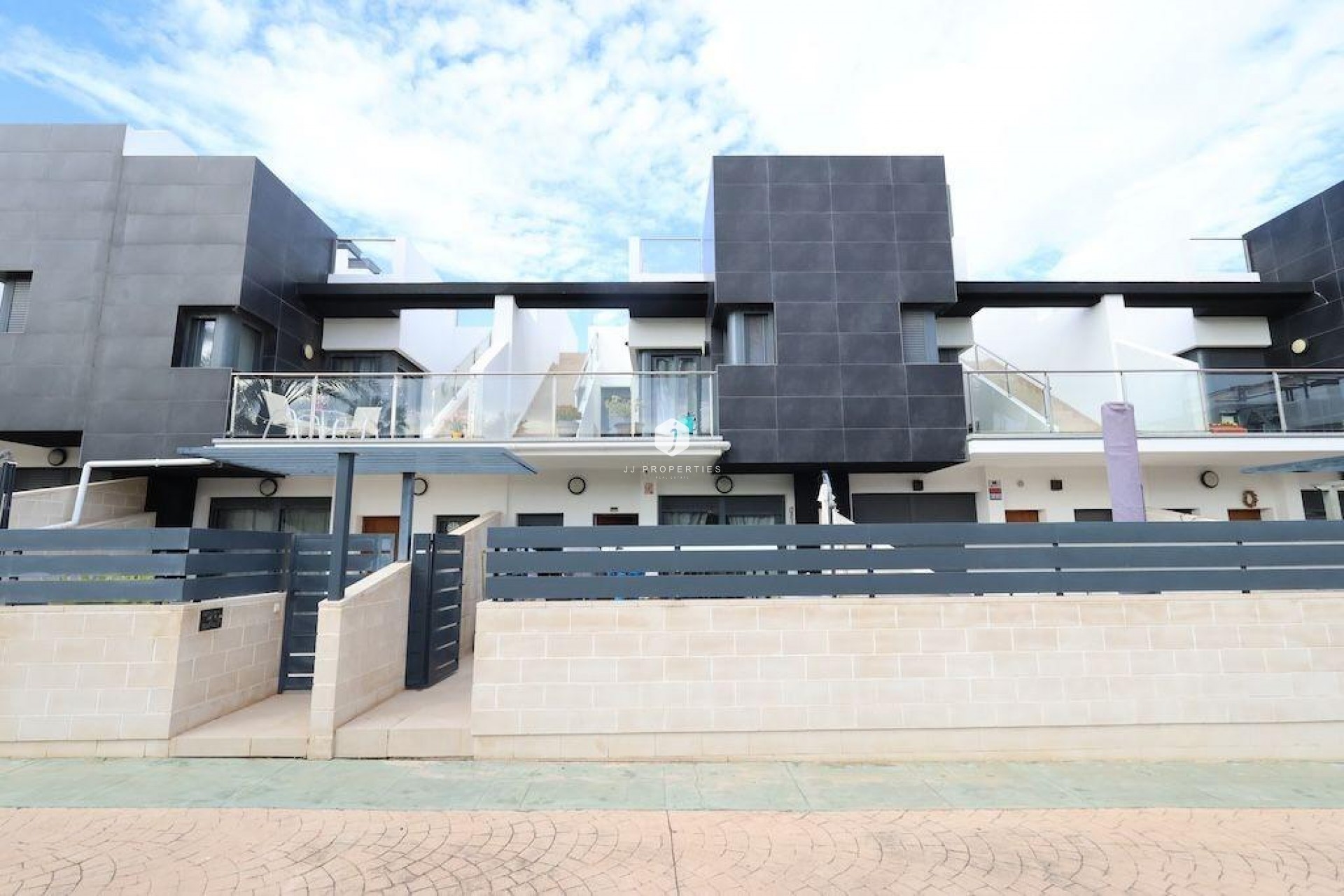 Resale - Chalet -
Orihuela Costa - Costa Blanca