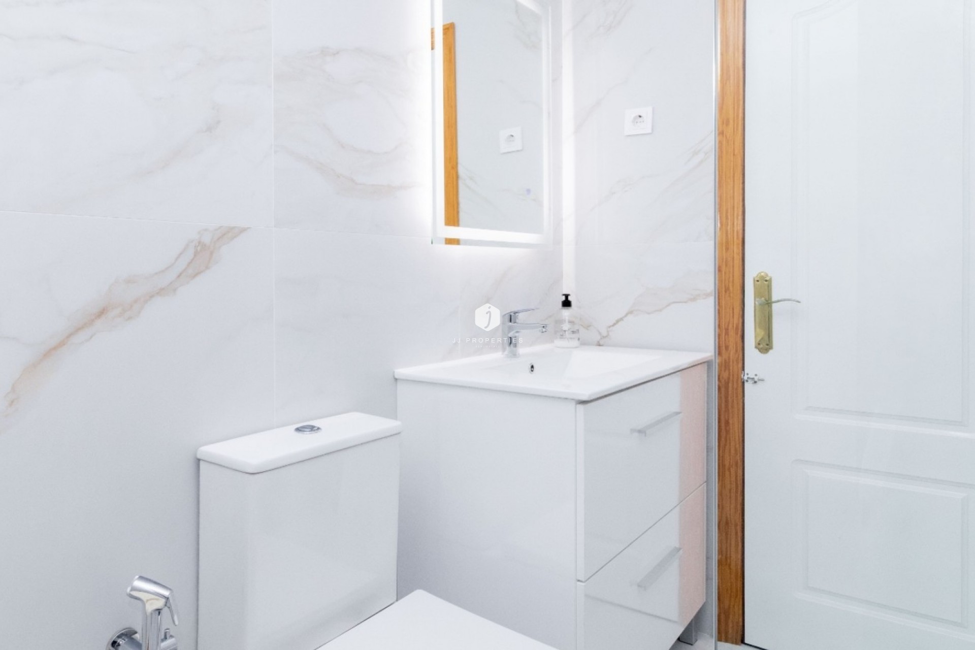 Resale - Chalet -
Orihuela Costa - Costa Blanca