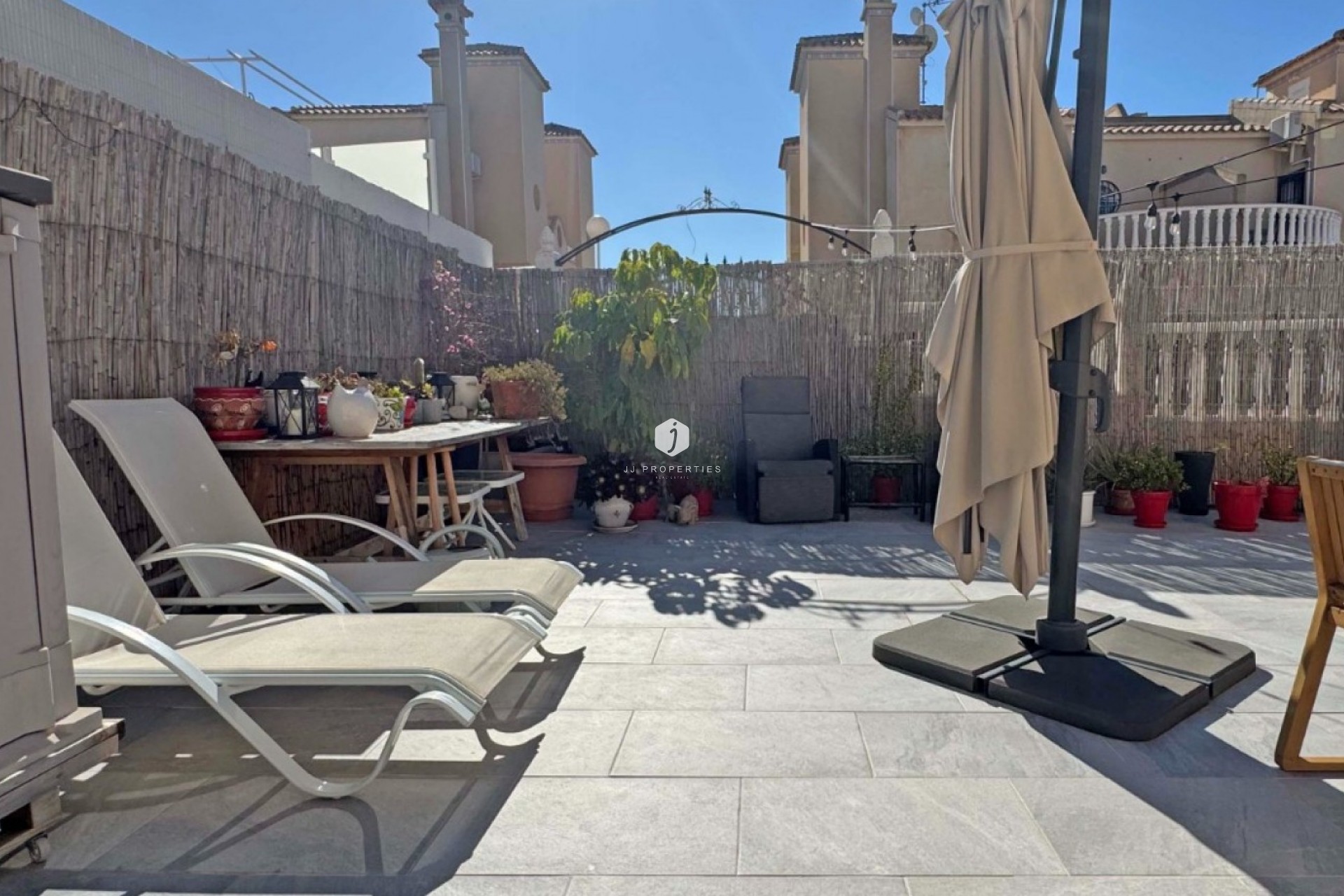 Resale - Chalet -
Orihuela Costa - Costa Blanca