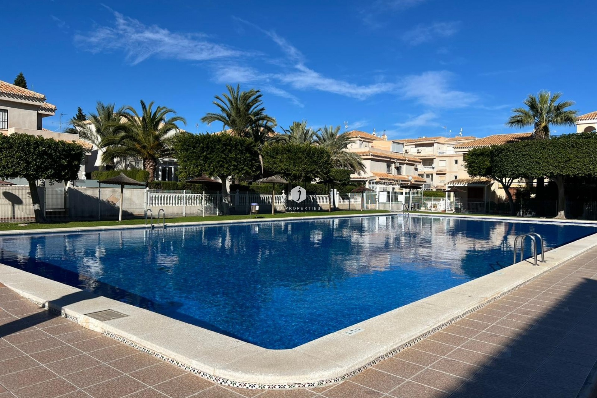 Resale - Chalet -
Orihuela Costa - Costa Blanca