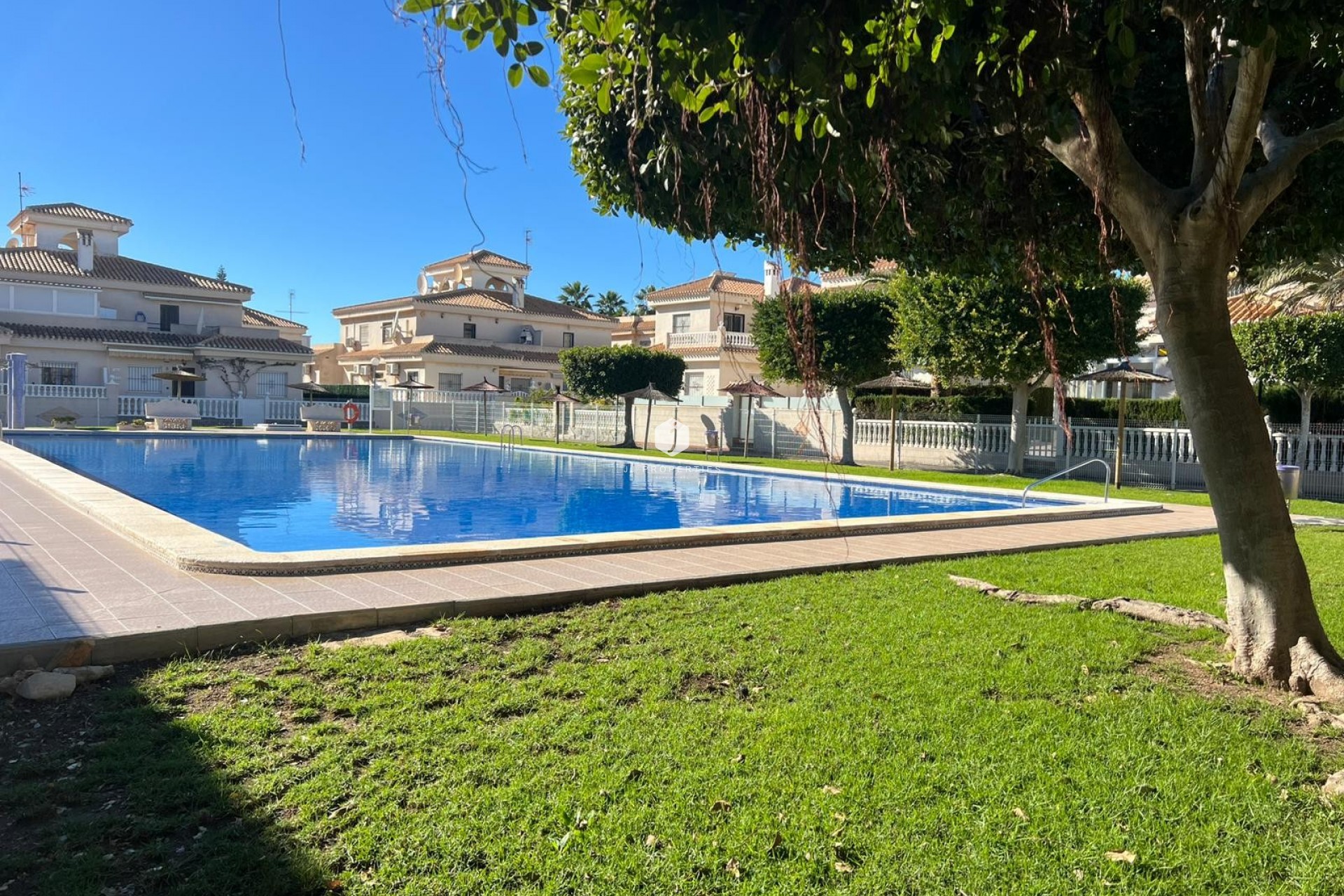 Resale - Chalet -
Orihuela Costa - Costa Blanca