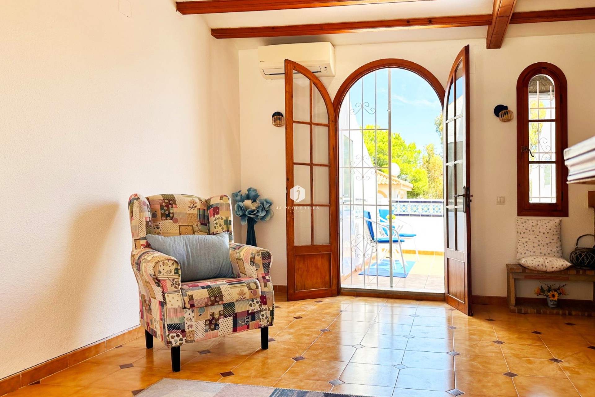 Resale - Chalet -
Orihuela Costa - Costa Blanca