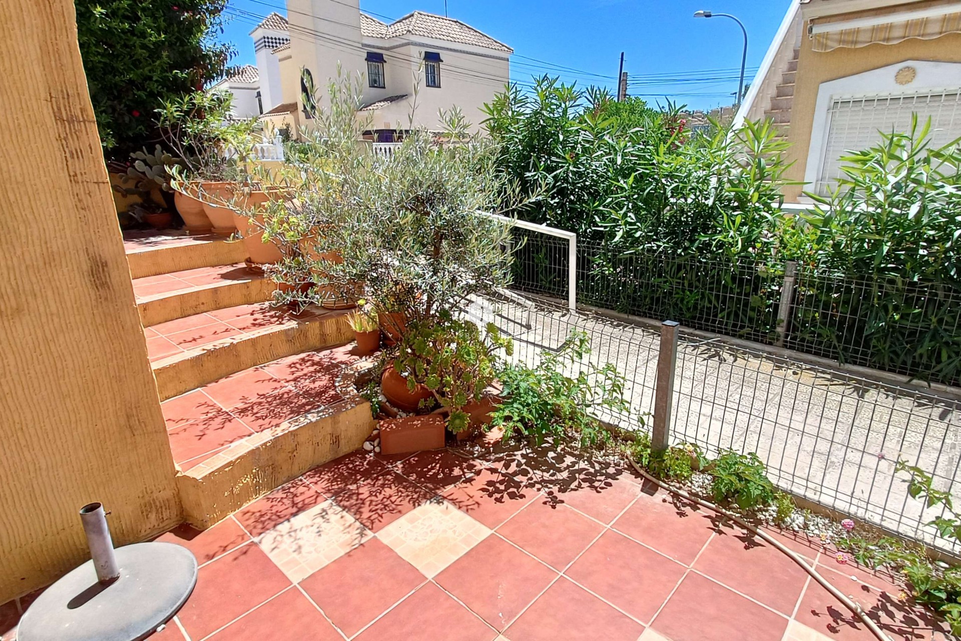 Resale - Chalet -
Orihuela Costa - Costa Blanca