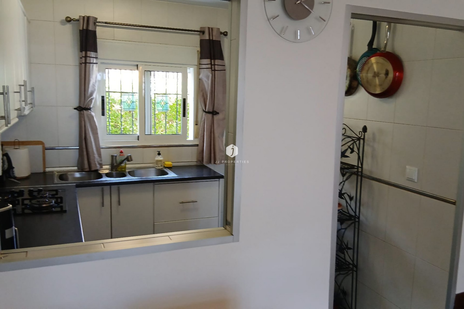 Resale - Chalet -
Orihuela Costa - Costa Blanca