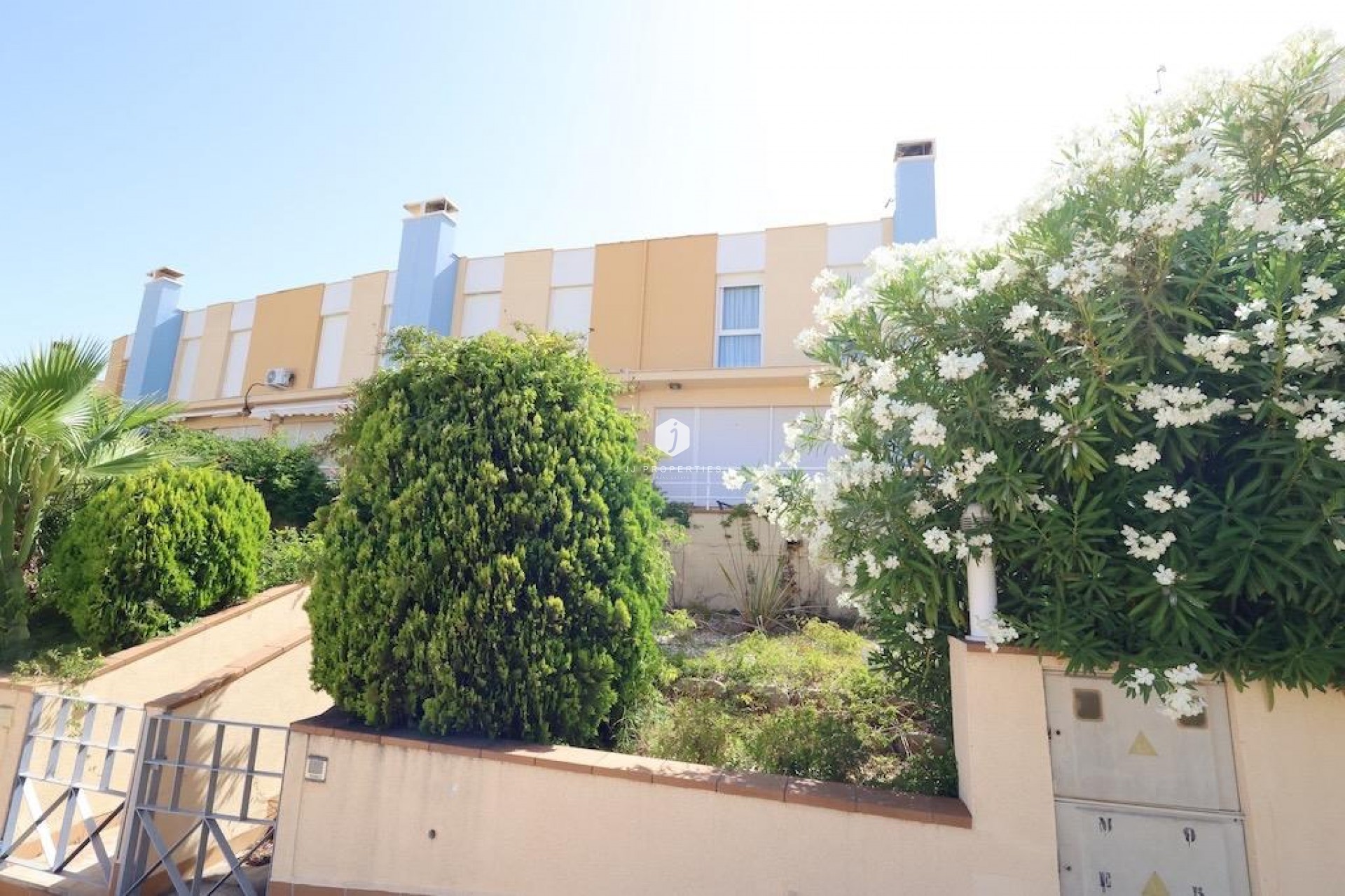Resale - Chalet -
Orihuela Costa - Costa Blanca