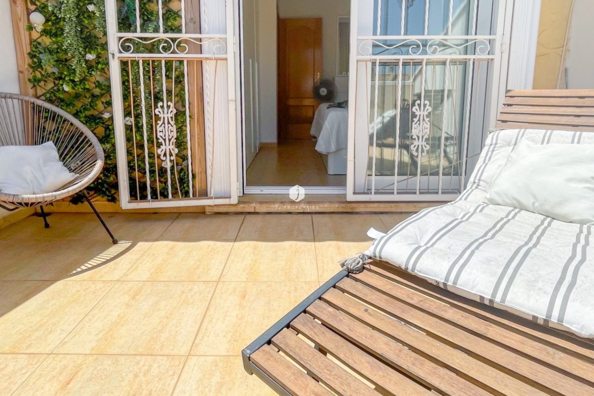 Resale - Chalet -
Orihuela Costa - Costa Blanca