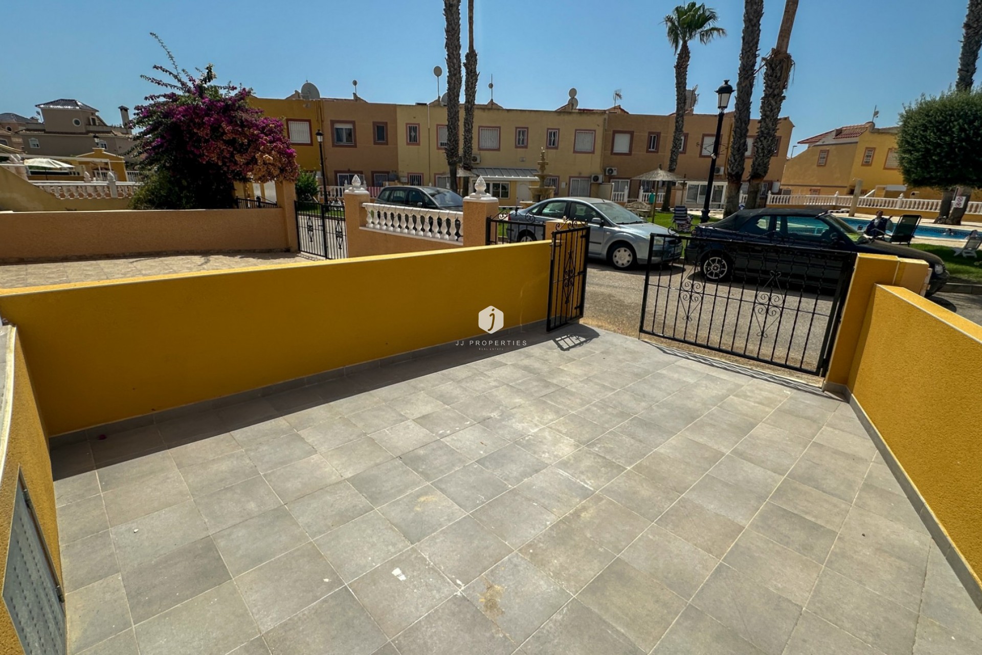 Resale - Chalet -
Orihuela Costa - Costa Blanca