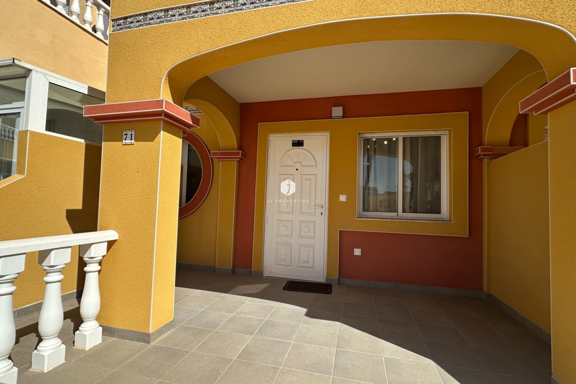 Resale - Chalet -
Orihuela Costa - Costa Blanca
