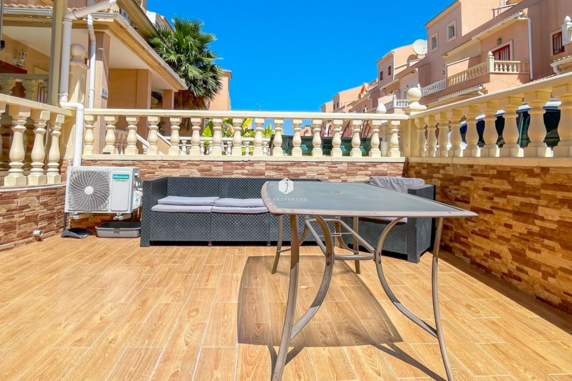 Resale - Chalet -
Orihuela Costa - Costa Blanca