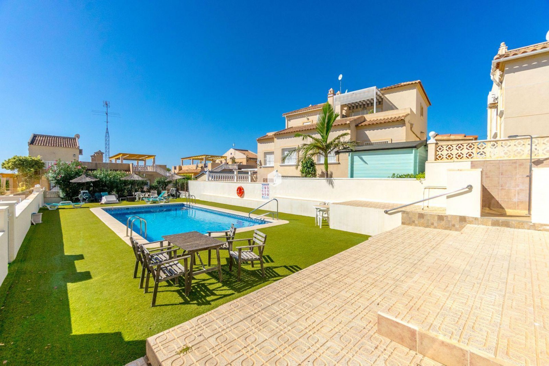 Resale - Chalet -
Orihuela Costa - Costa Blanca