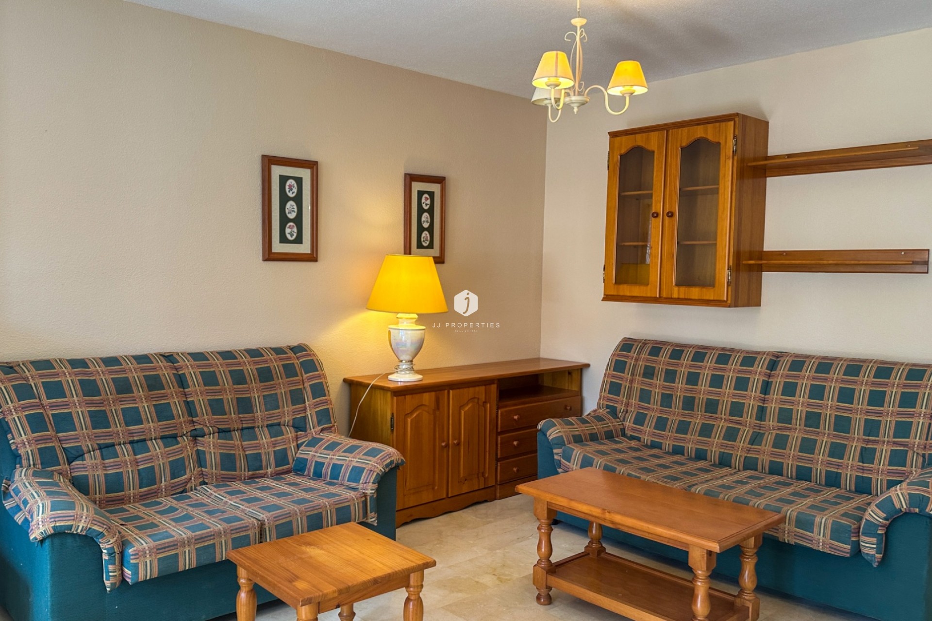 Resale - Chalet -
Orihuela Costa - Costa Blanca