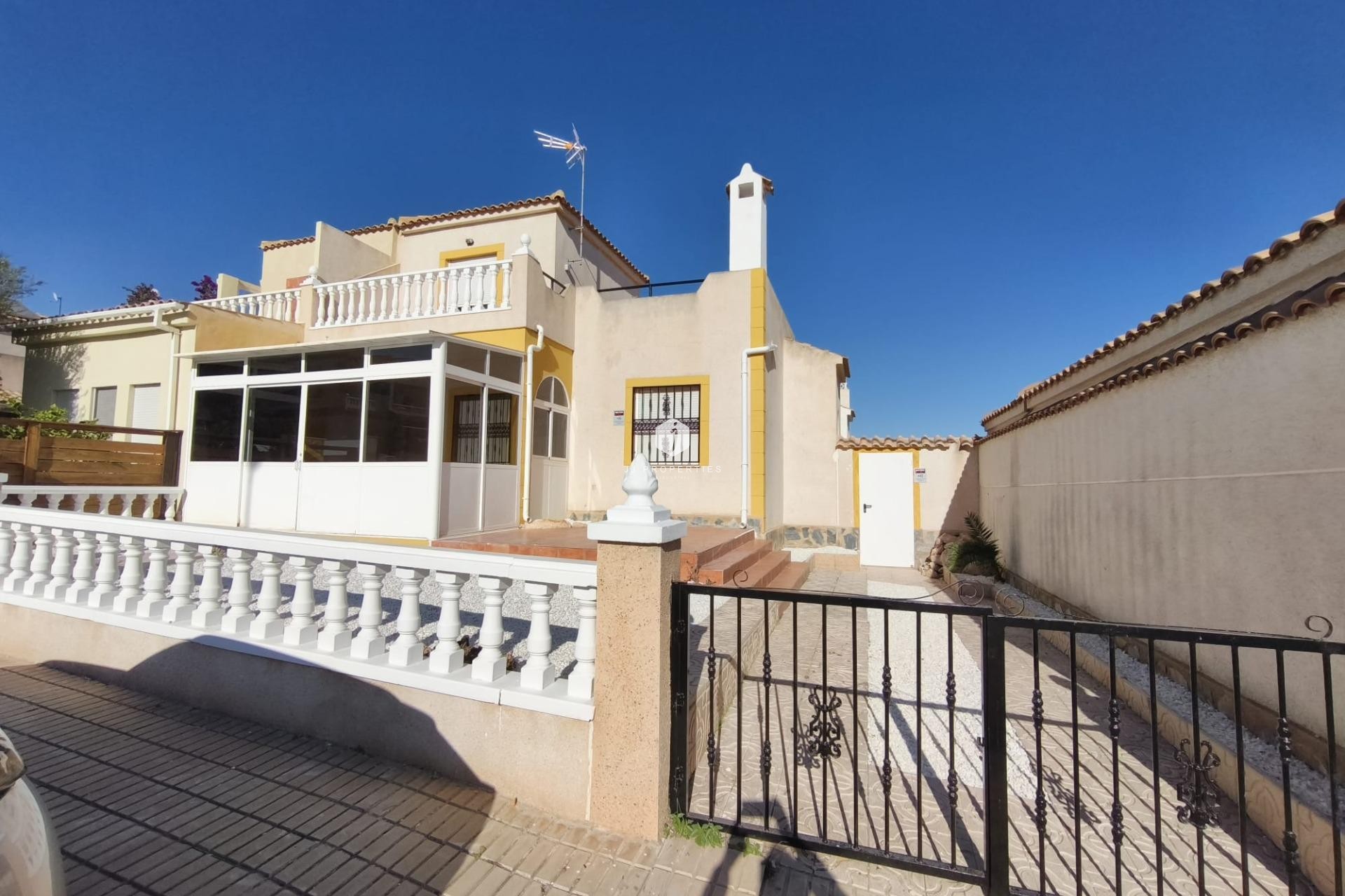 Resale - Chalet -
Orihuela Costa - La Ceñuela