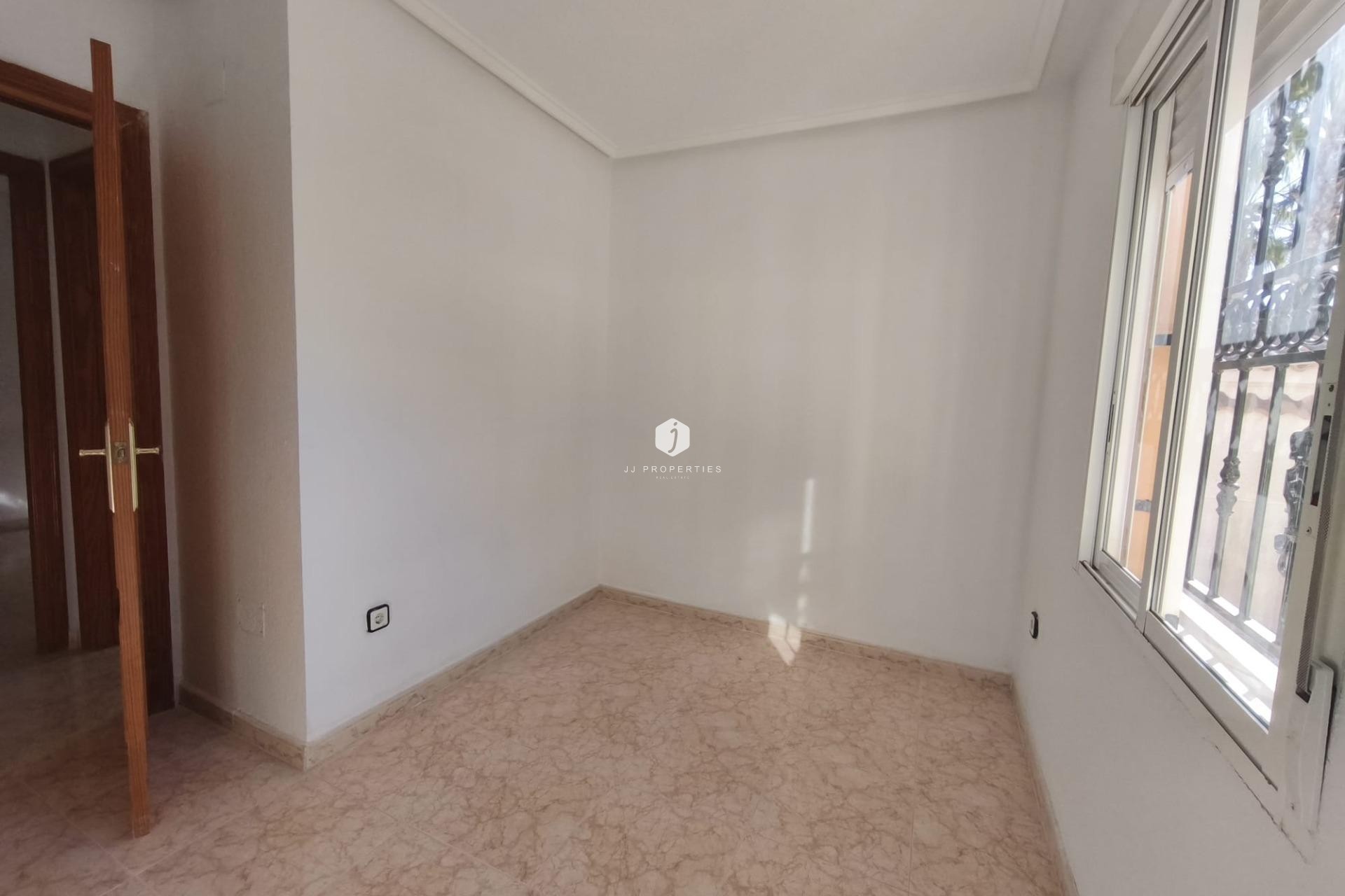 Resale - Chalet -
Orihuela Costa - La Ceñuela