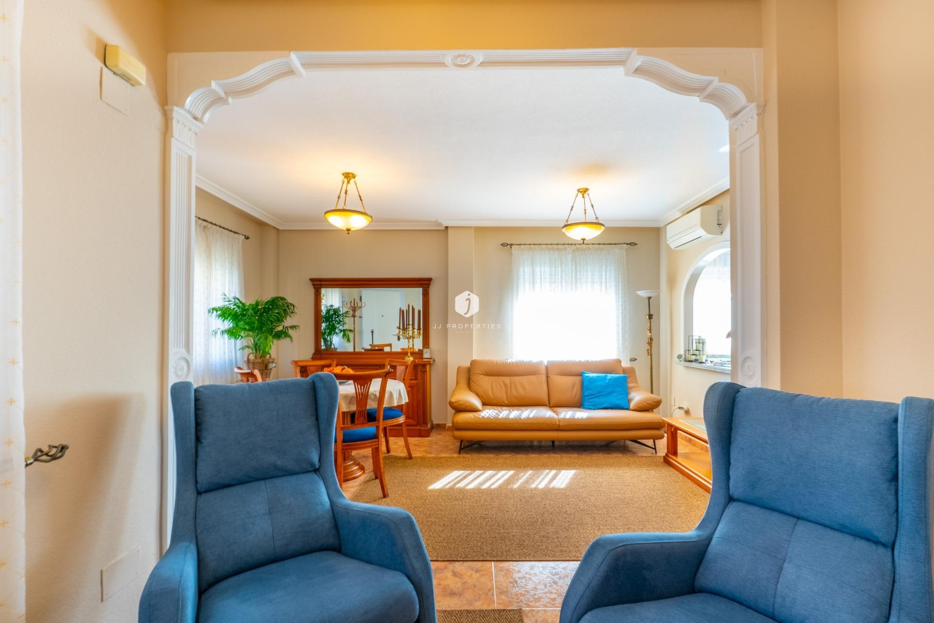 Resale - Chalet -
Orihuela Costa - La Regia