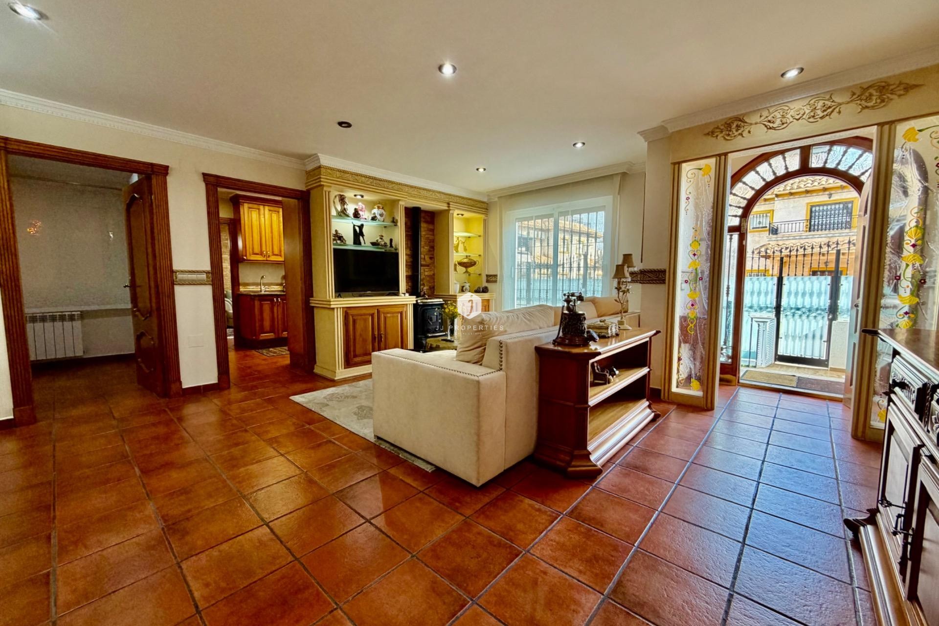 Resale - Chalet -
Orihuela Costa - La Zenia