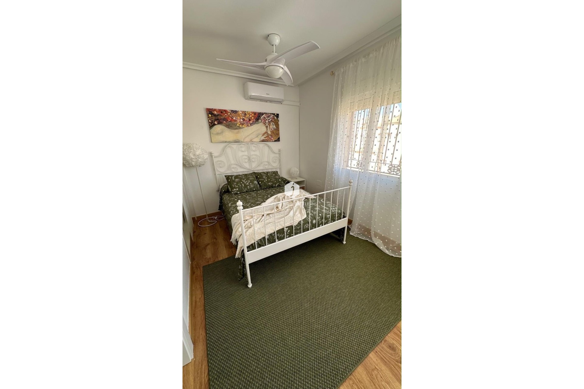 Resale - Chalet -
Orihuela Costa - La Zenia