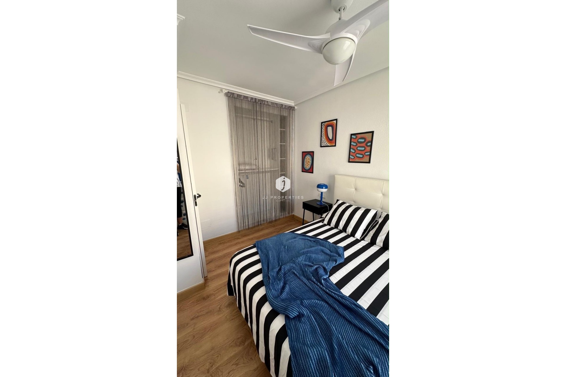 Resale - Chalet -
Orihuela Costa - La Zenia