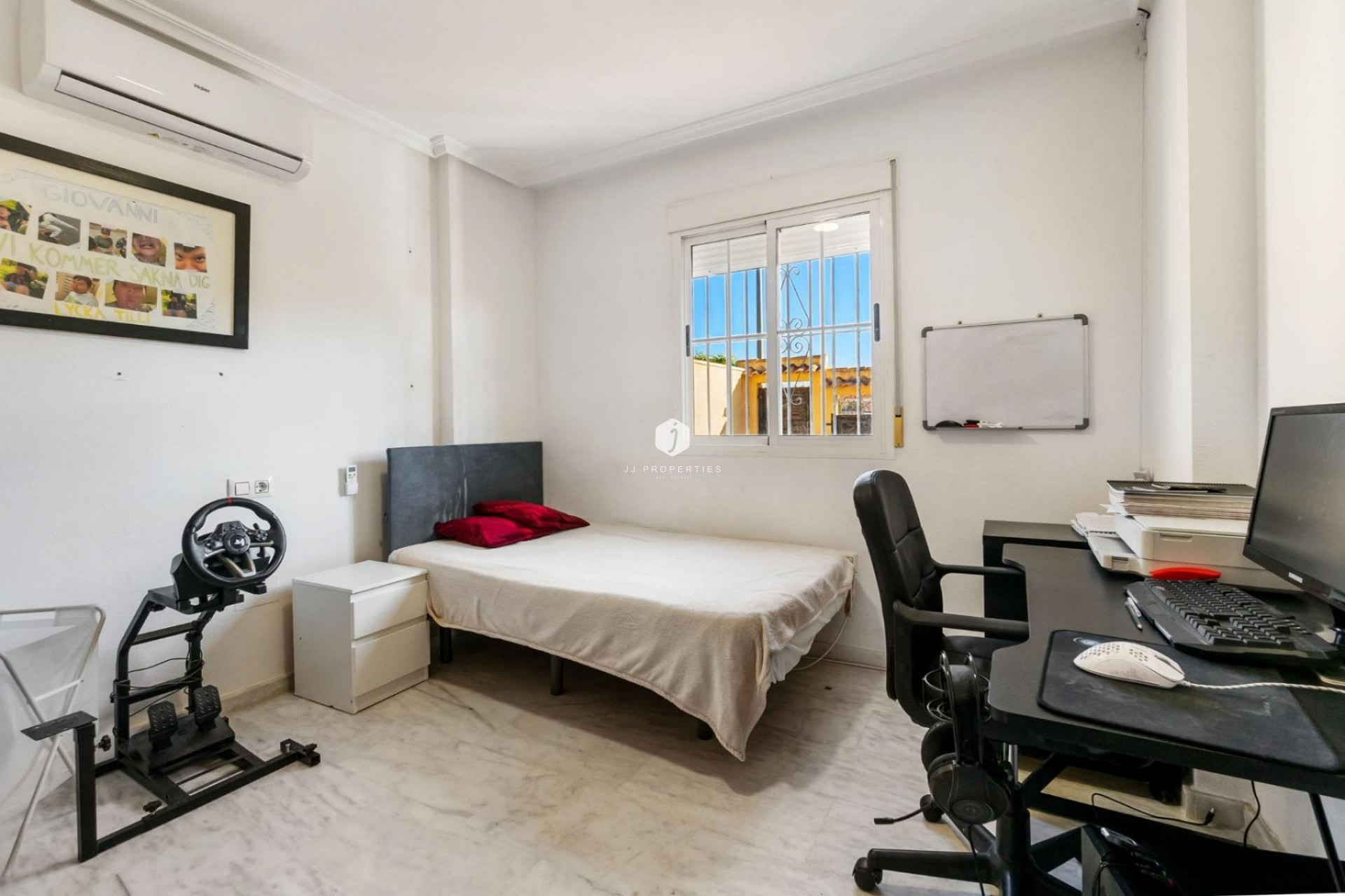 Resale - Chalet -
Orihuela Costa - Las Filipinas